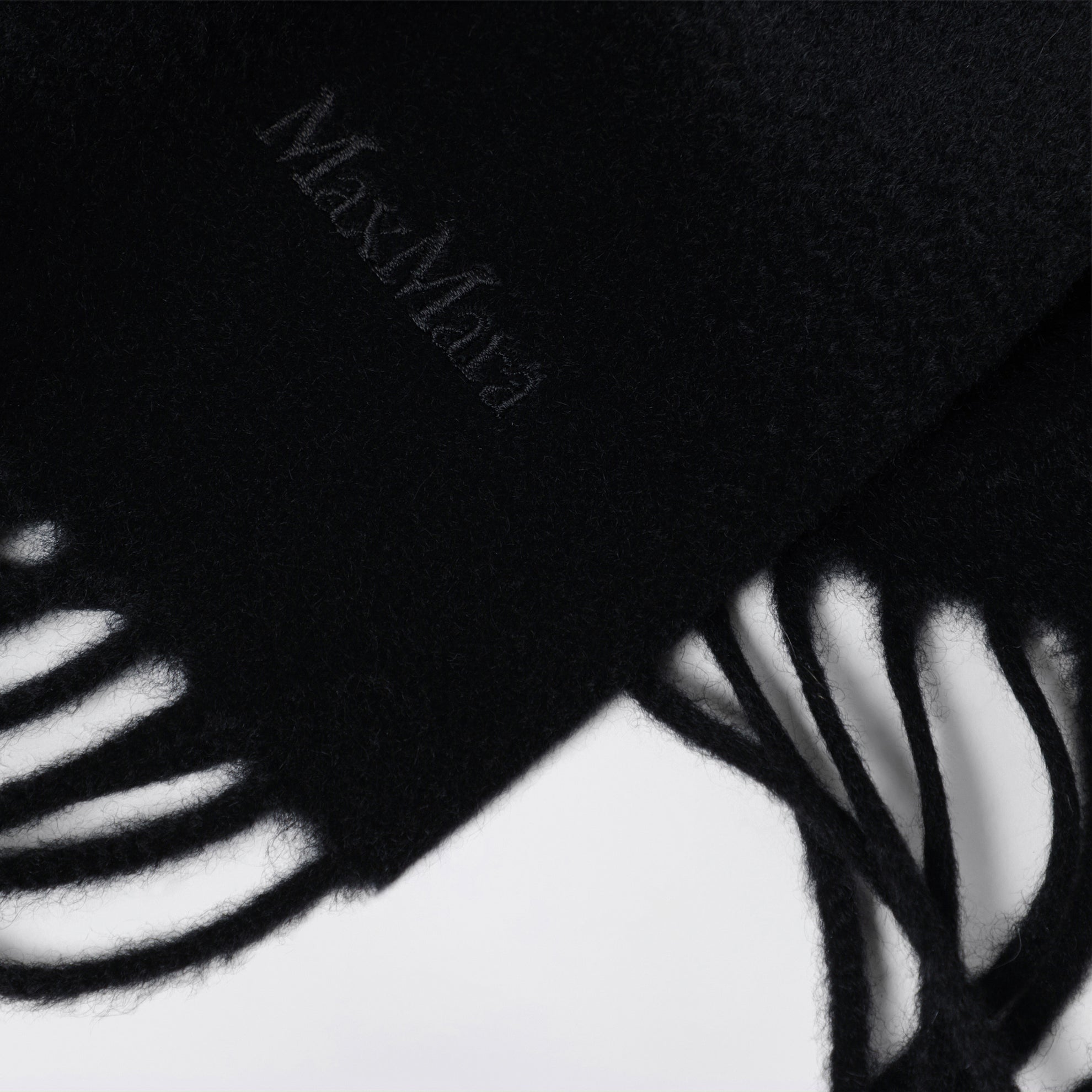 Sciarpa nera in cashmere