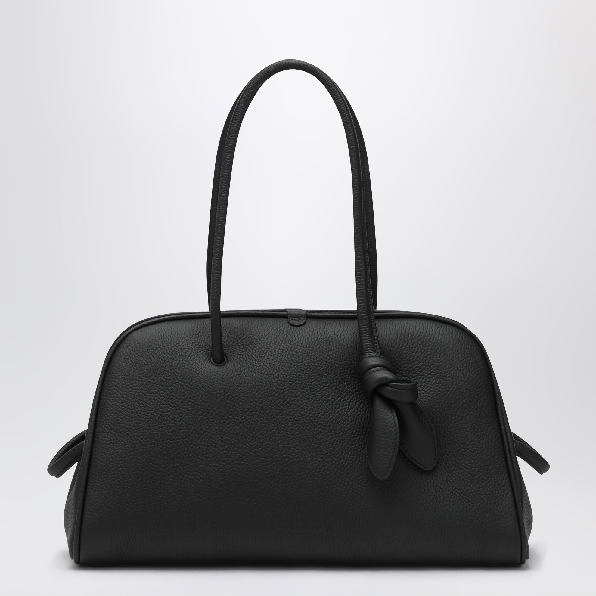 Medium Turismo bag in black leather