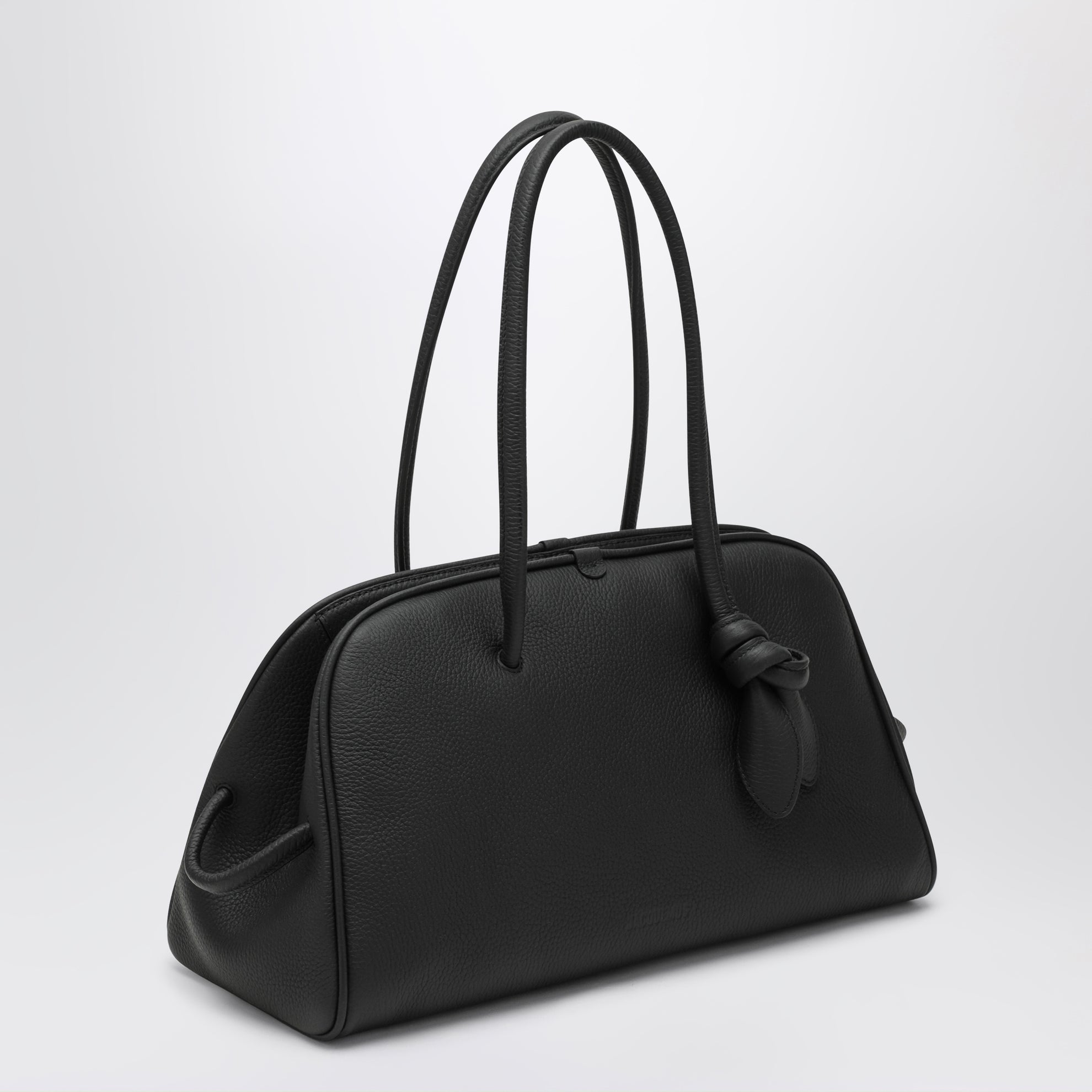 Medium Turismo bag in black leather