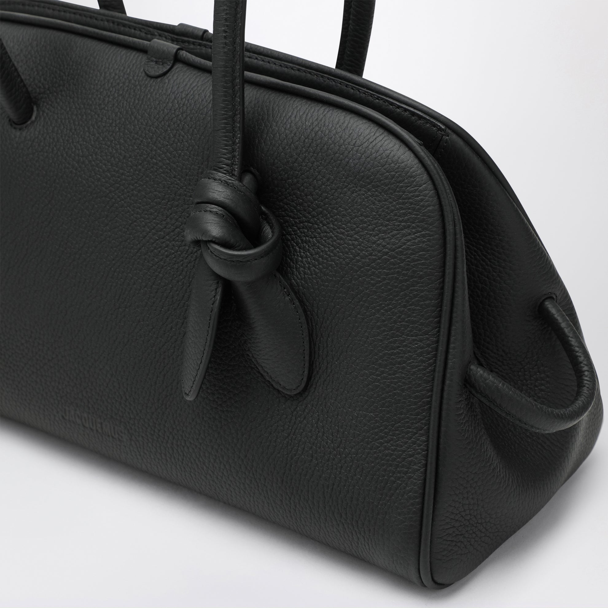 Medium Turismo bag in black leather