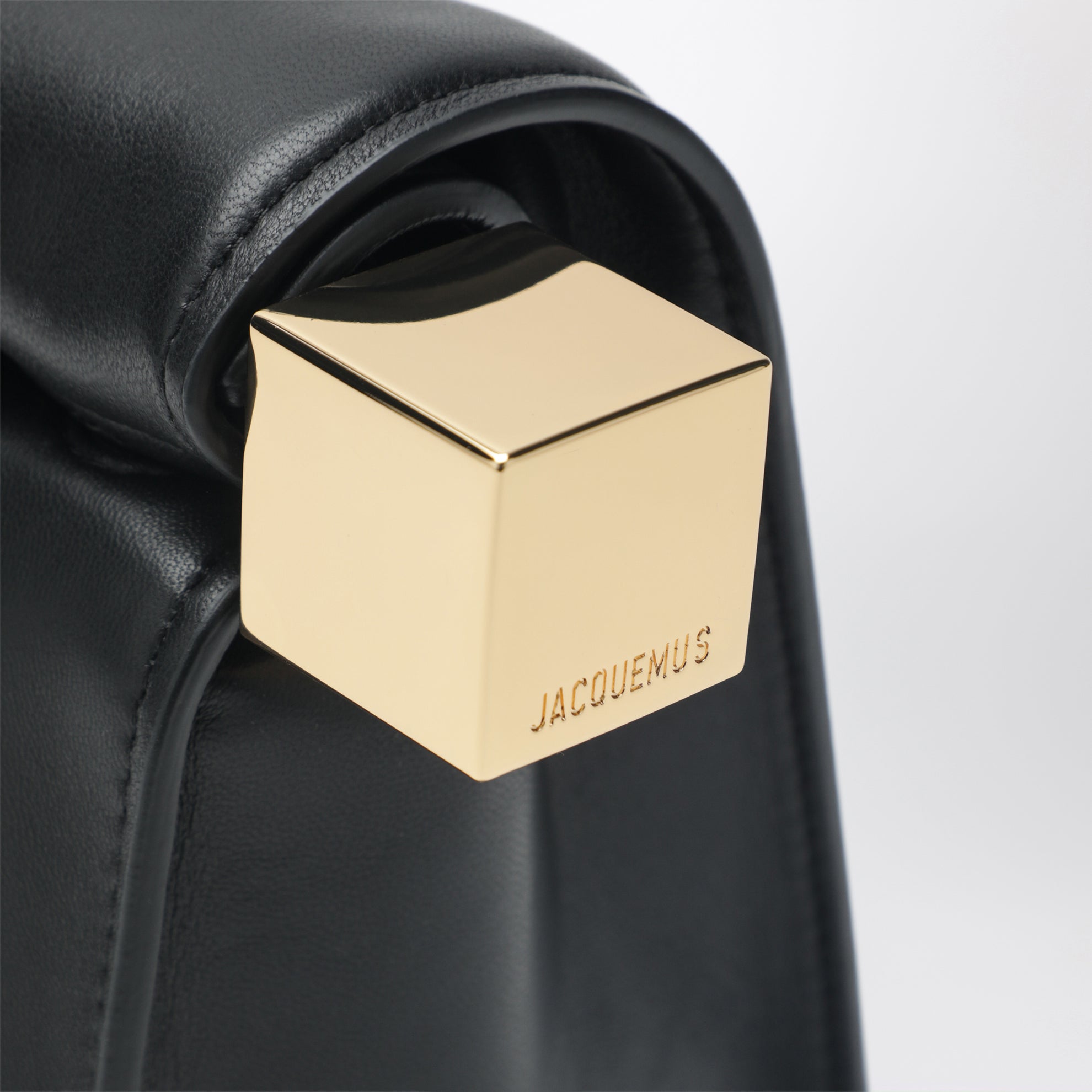 Pochette Rond Carré nera