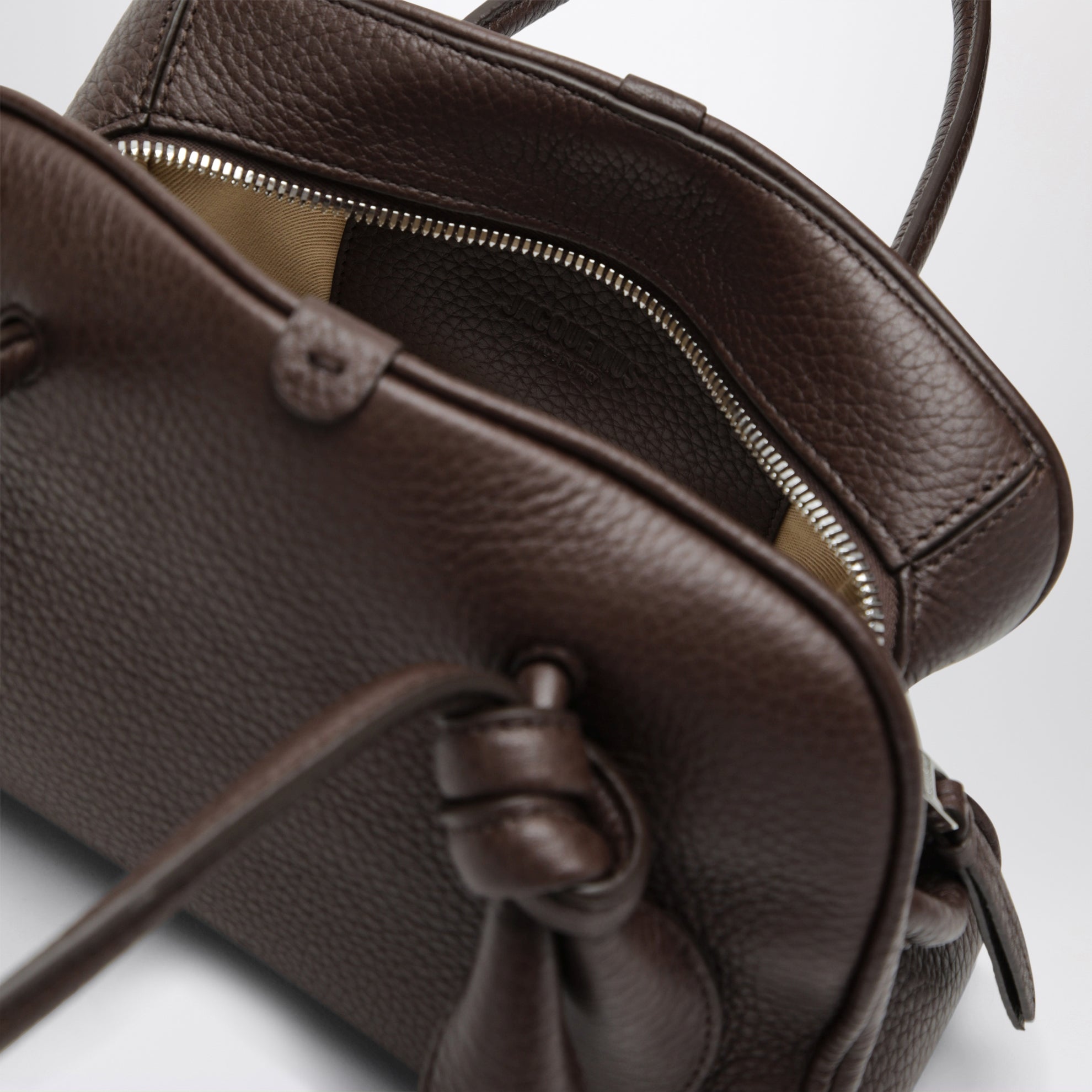 Borsa Turismo piccola marrone scura in pelle