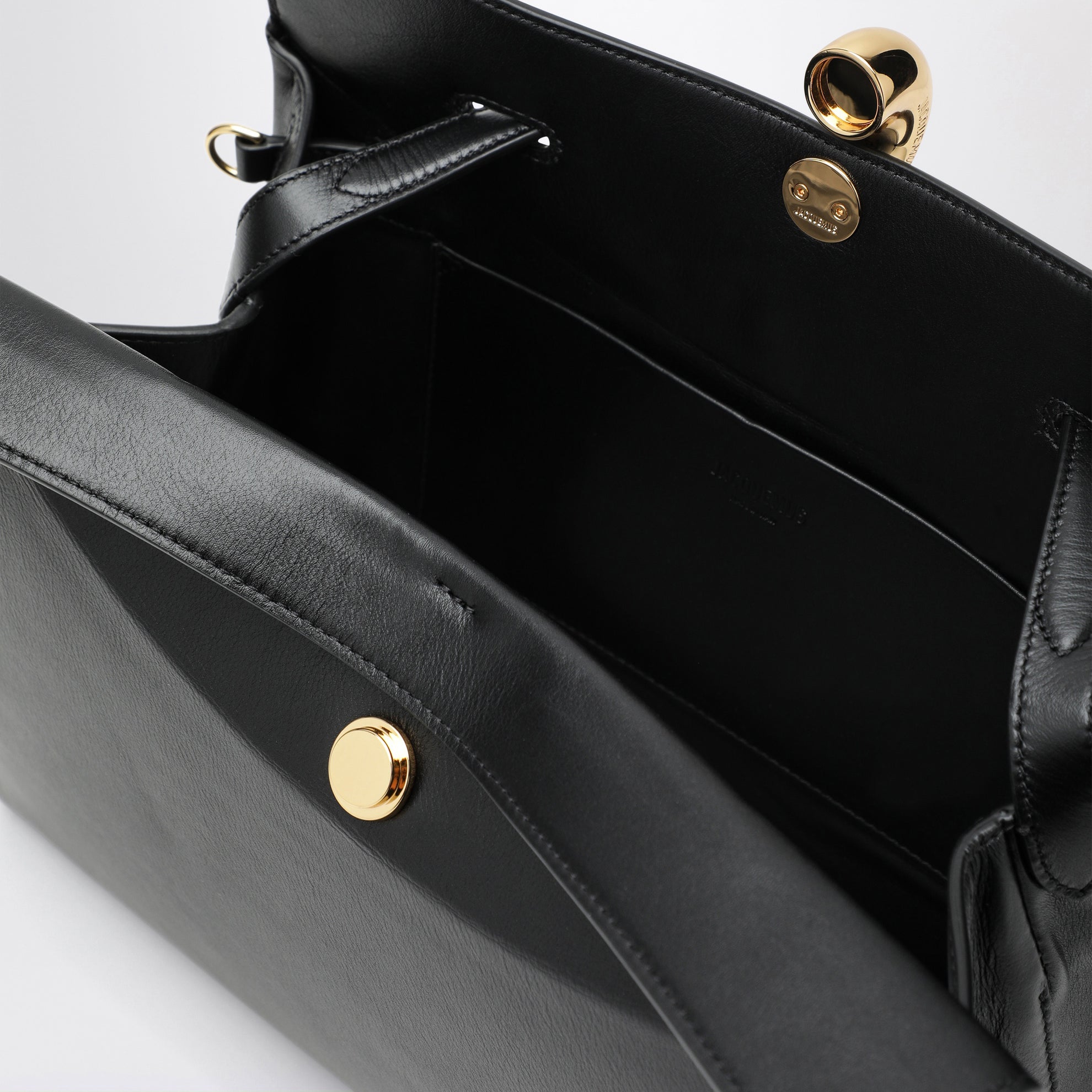 Borsa a mano Le Valerie in pelle di vitello nera