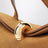 Handtasche Le Petit Valérie aus Veloursleder in Camel