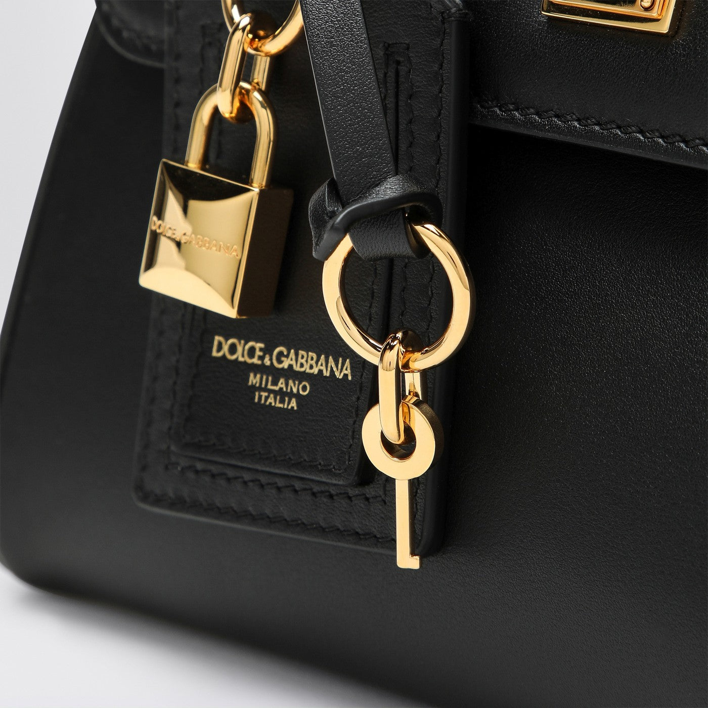 Schultertasche Meine Sizilien aus schwarzem Leder