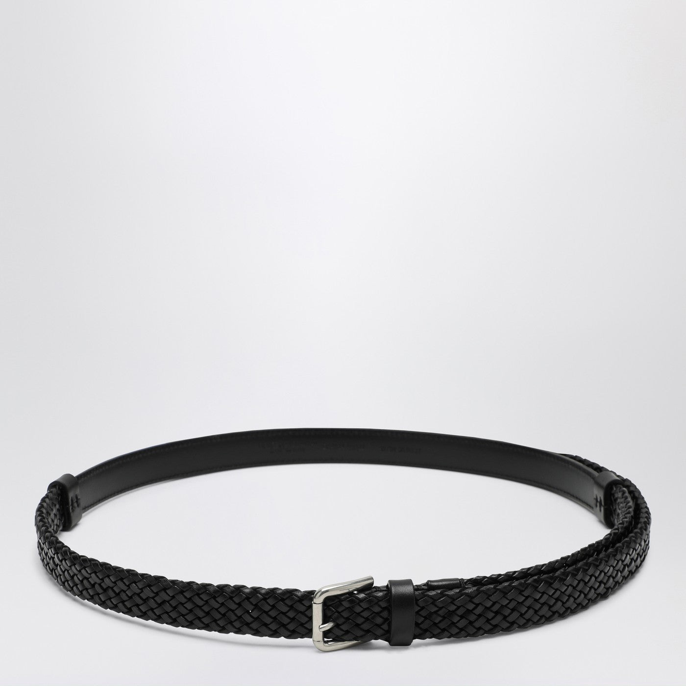 Ceinture noire en cuir tressé
