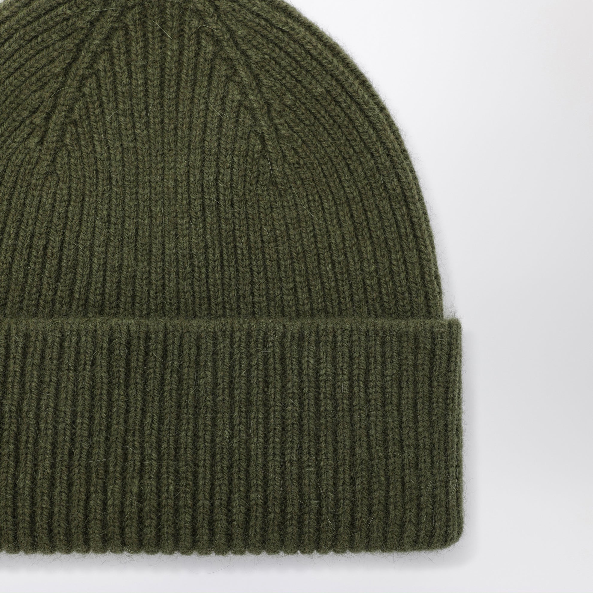 Bonnet en laine et Caregora couleur Jungle