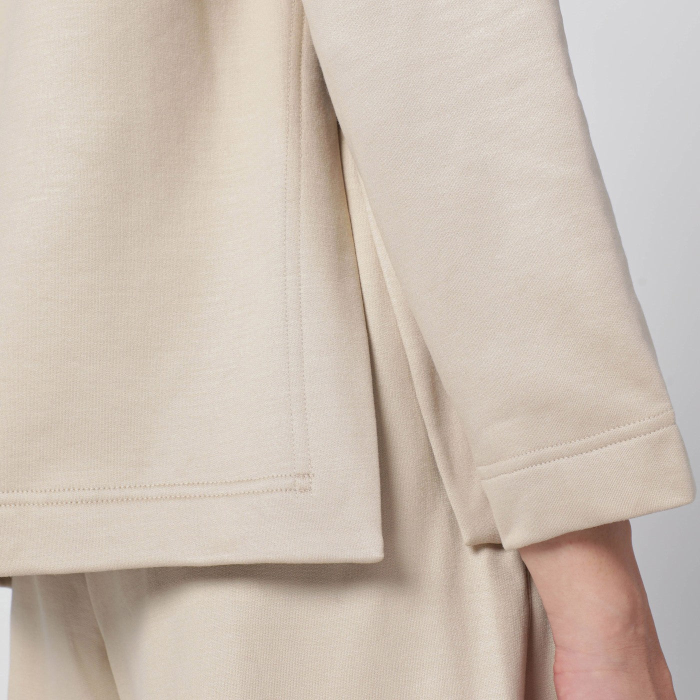 Beige sweatshirt in silk blend