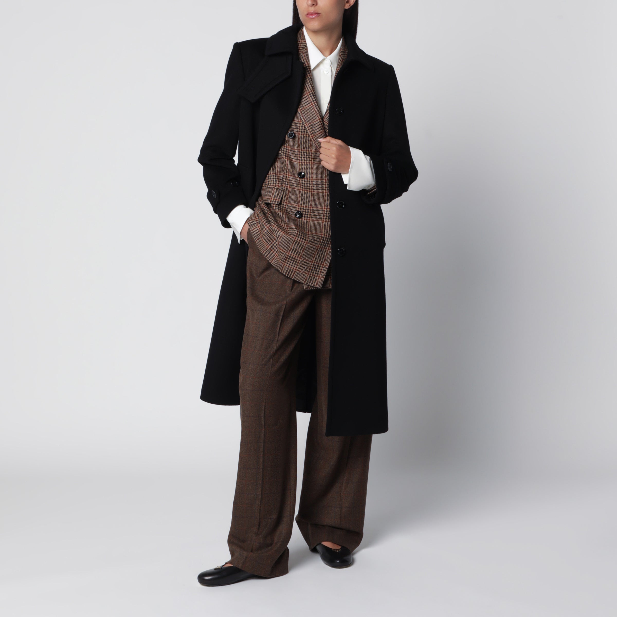 <美品>TAGLIATORE RIPA ブラック ウール ベルデットコート 44 美品>TAGLIATORE RIPA ブラック ウール ベルデットコート 44