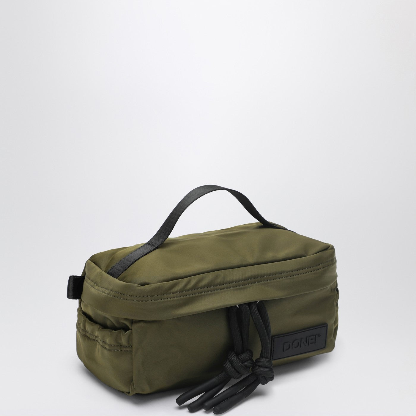 Trousse de toilette verte en nylon