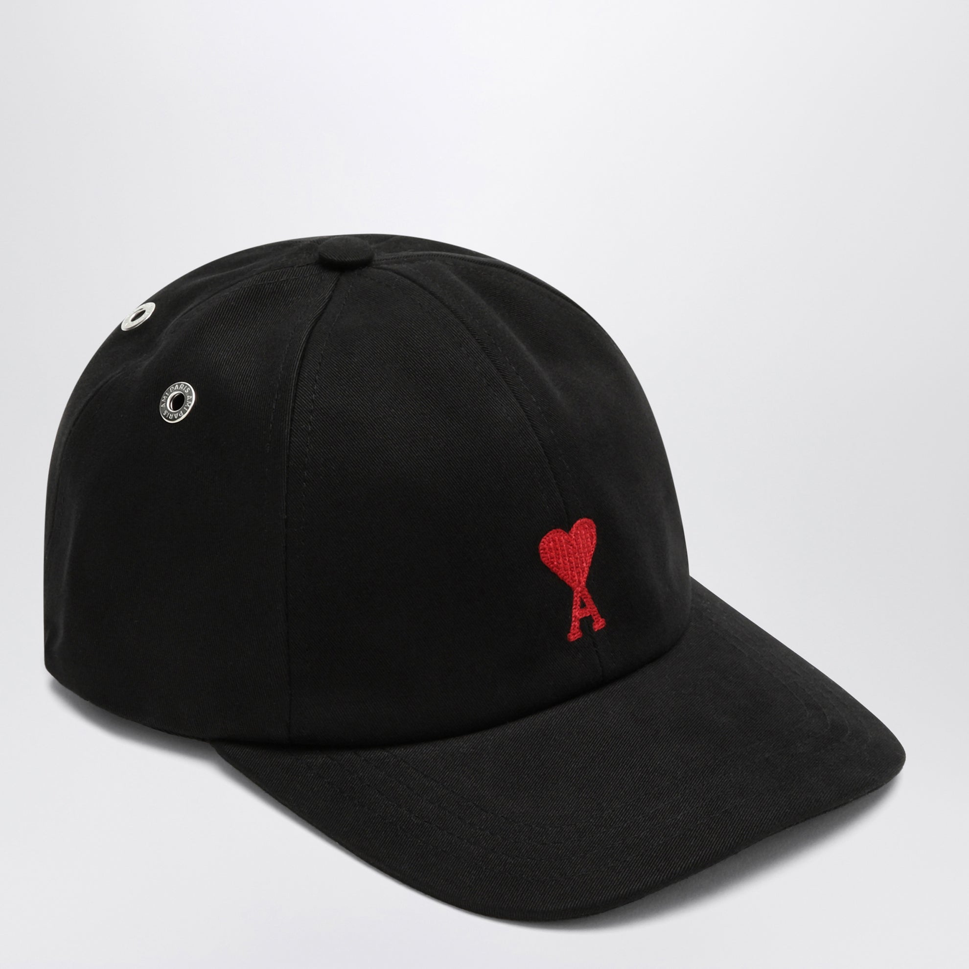 Black baseball cap with logo