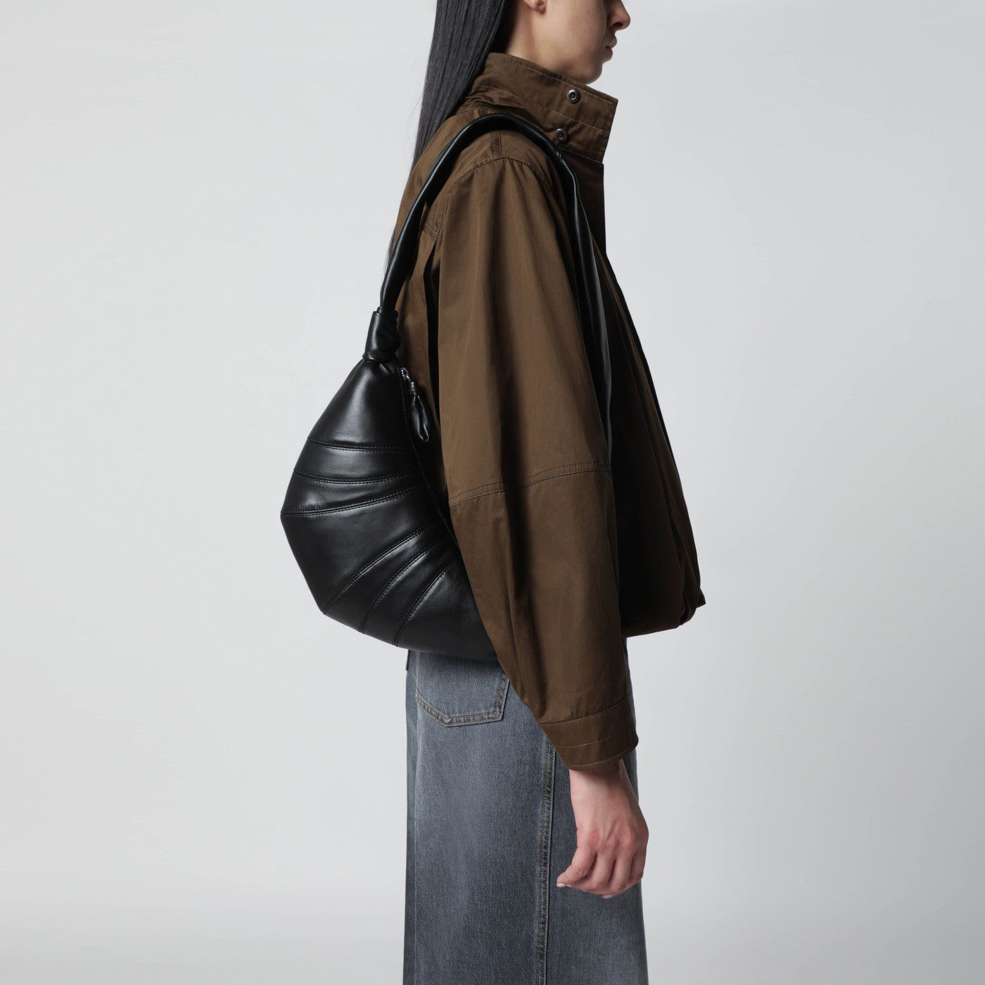 Croissant bag piccola nera in pelle