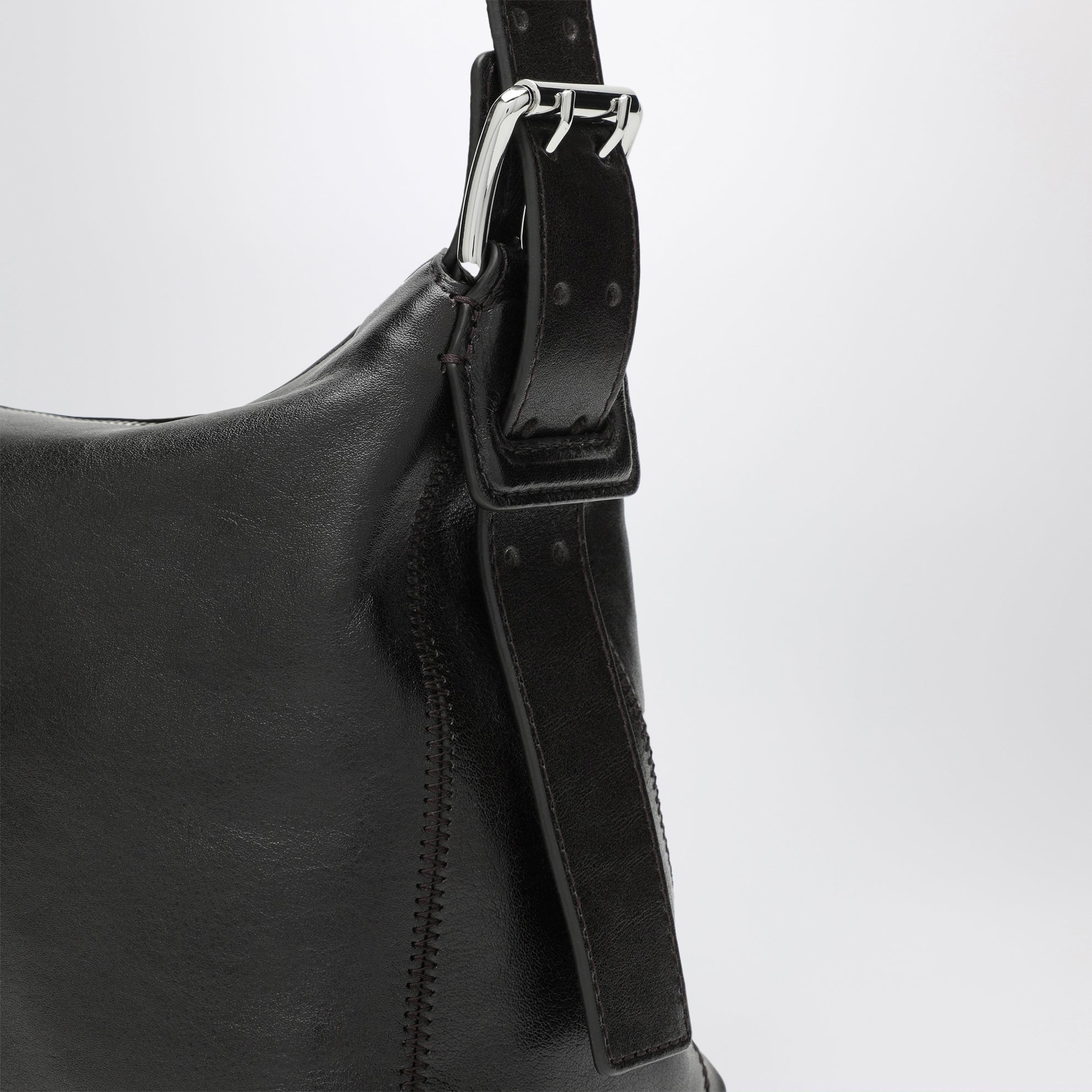 sac baguette en cuir marron foncé