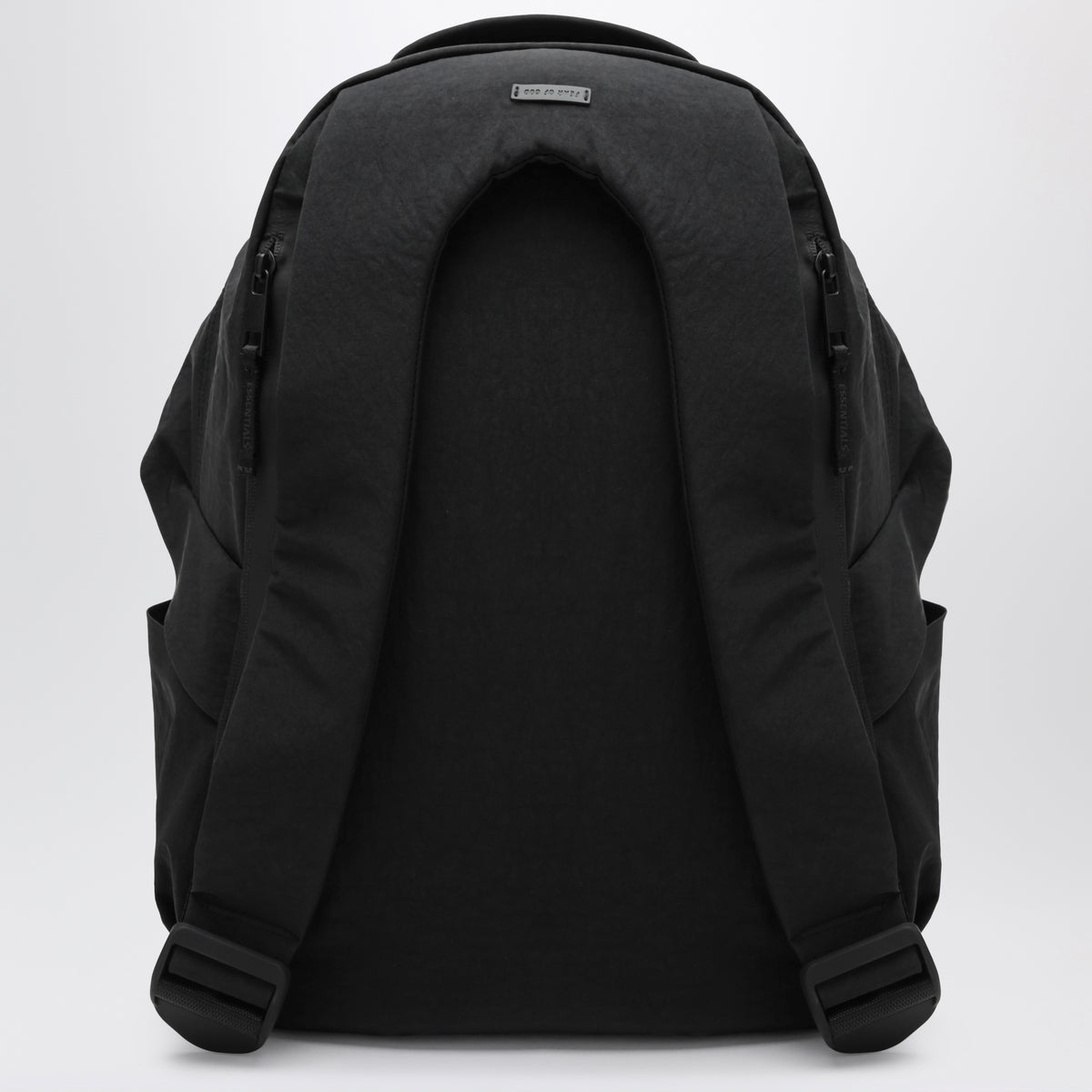 Zaino Essentials nero in nylon