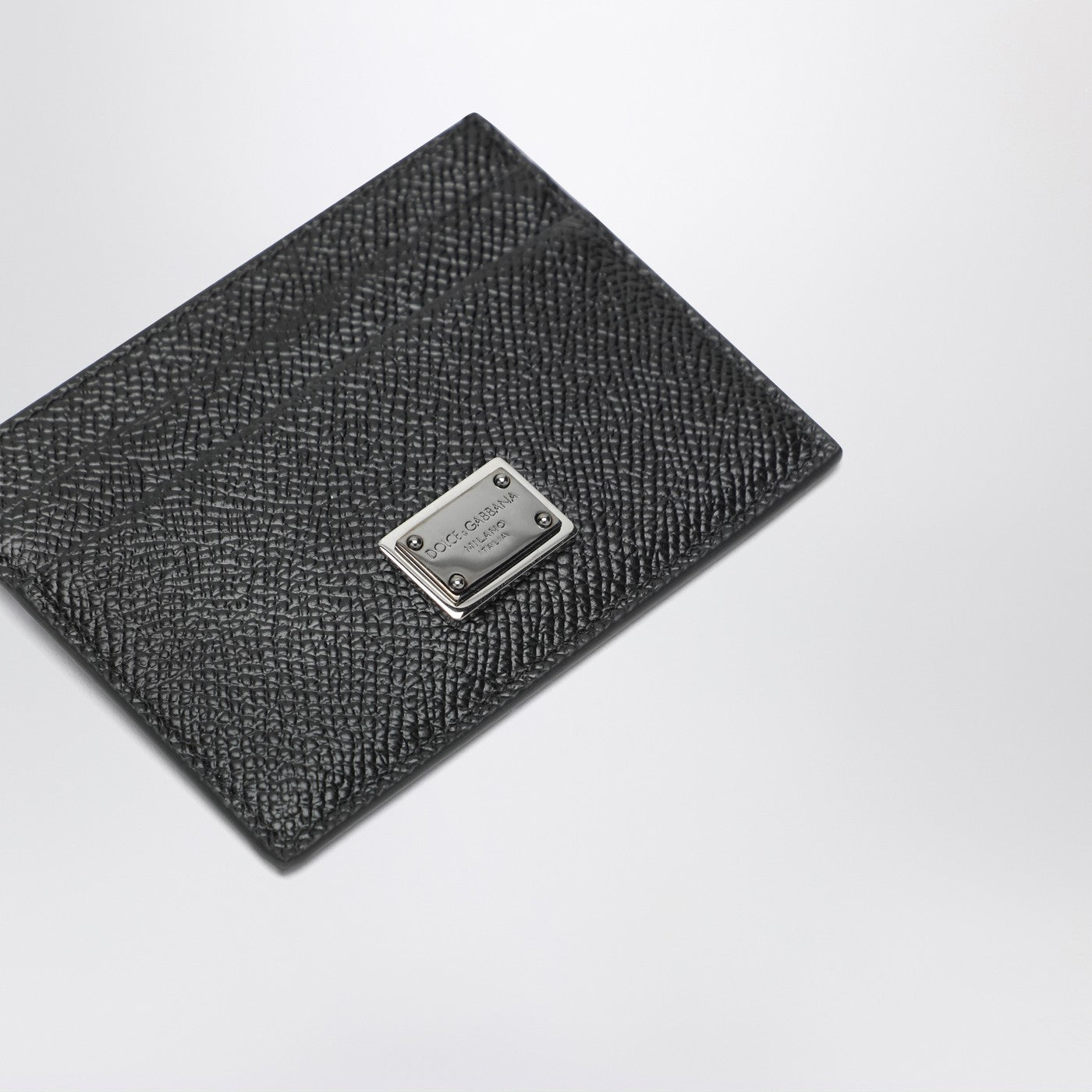 Kartenetui aus schwarzem Dauphine-Leder mit Logo-Plakette