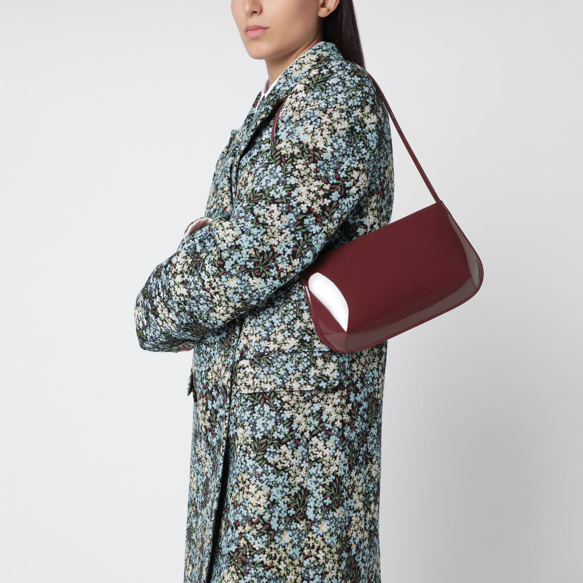 Burgundy Bra bag in patent leather