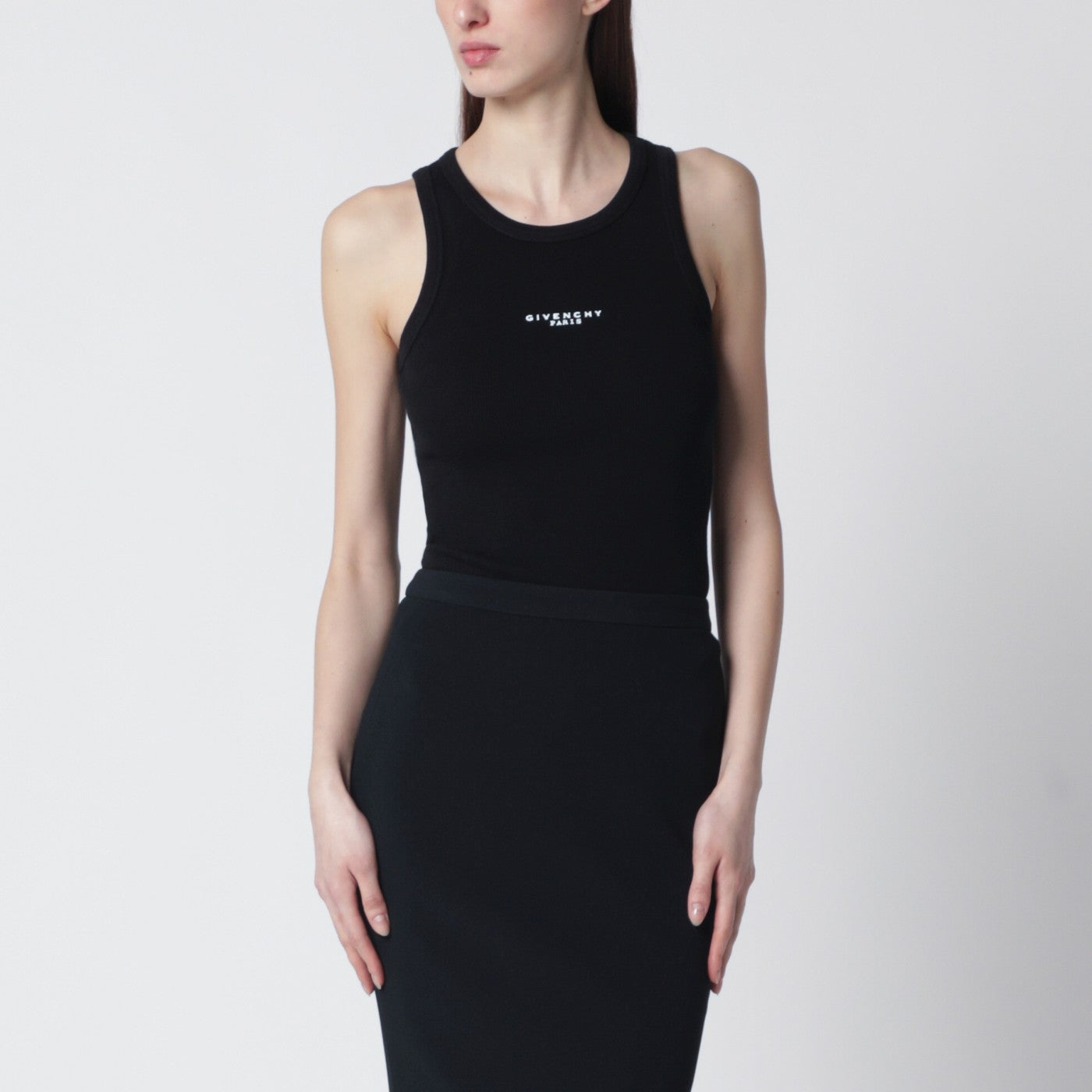 Canotta taglio slim nera con logo