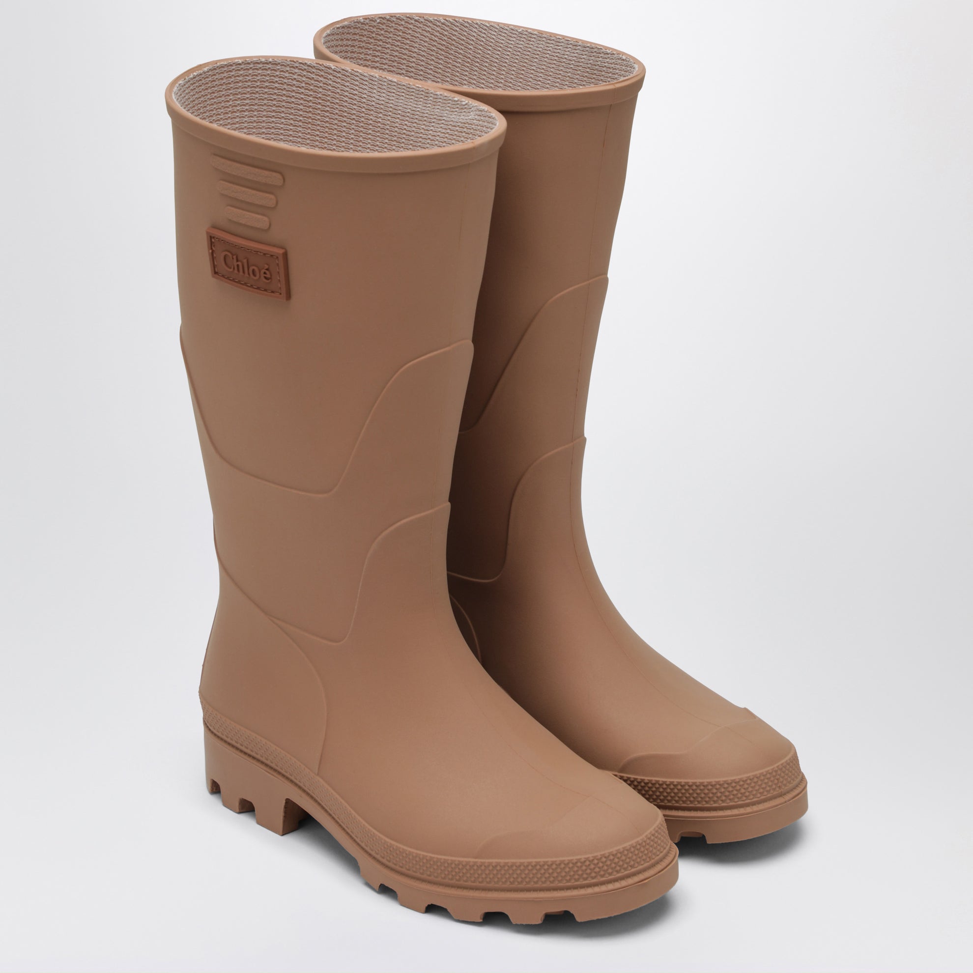 Rain boots in waterproof rubber