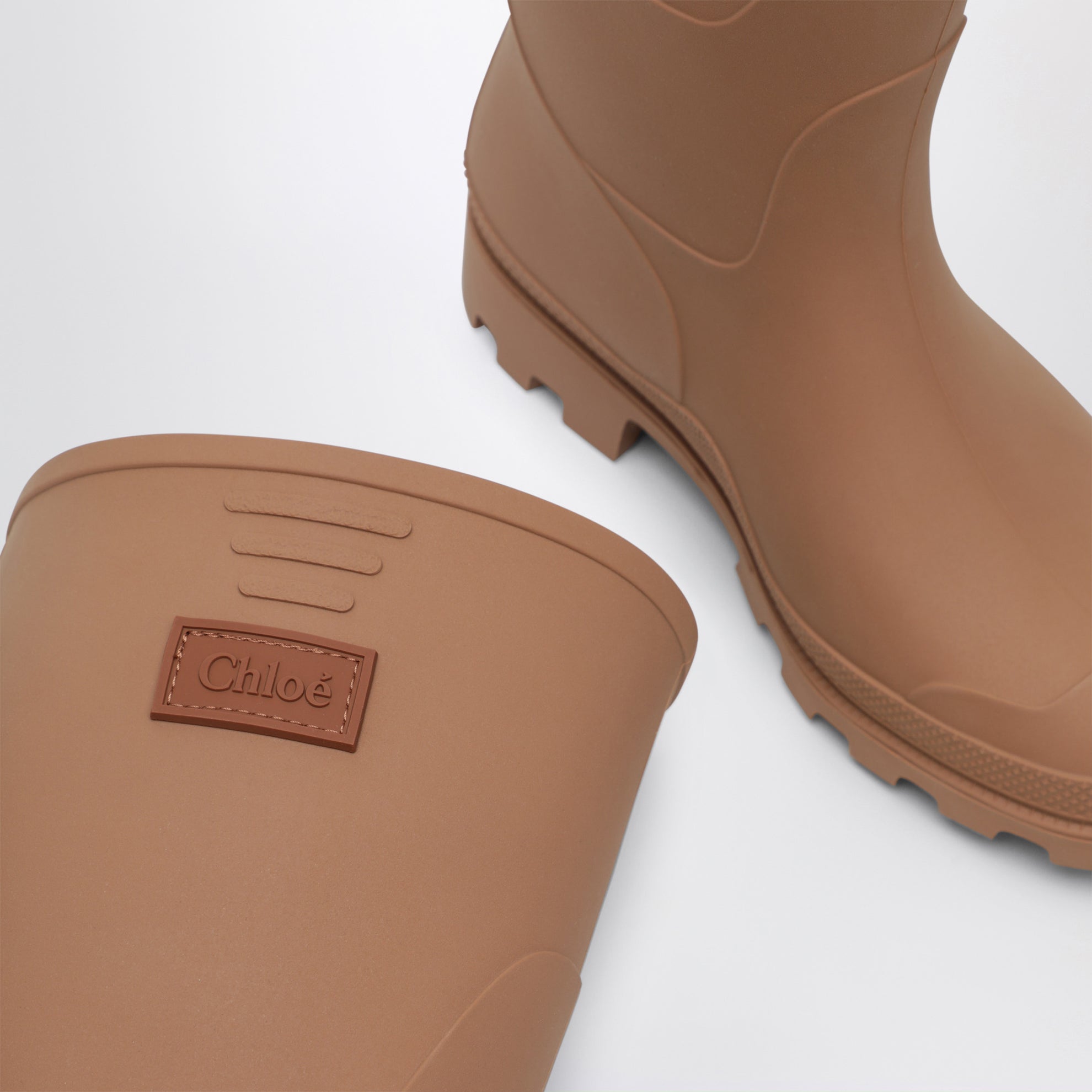 Rain boots in waterproof rubber