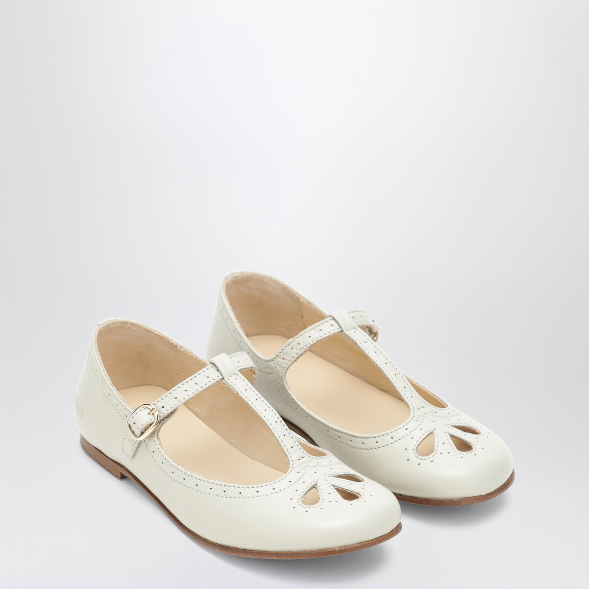 Ivory leather ballerinas