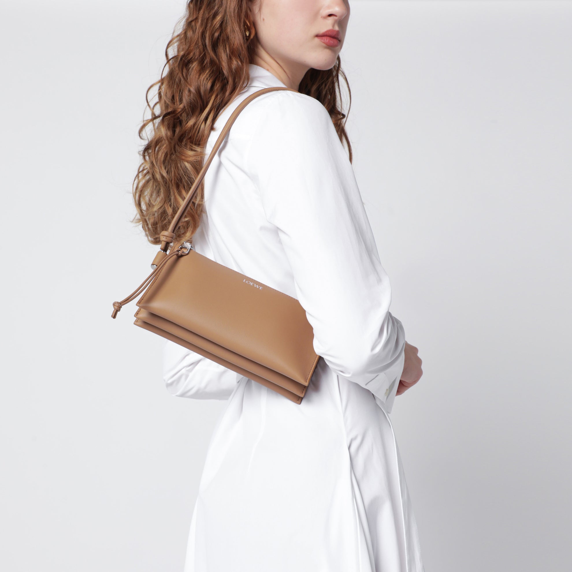 Pochette Joya in nappa di vitello