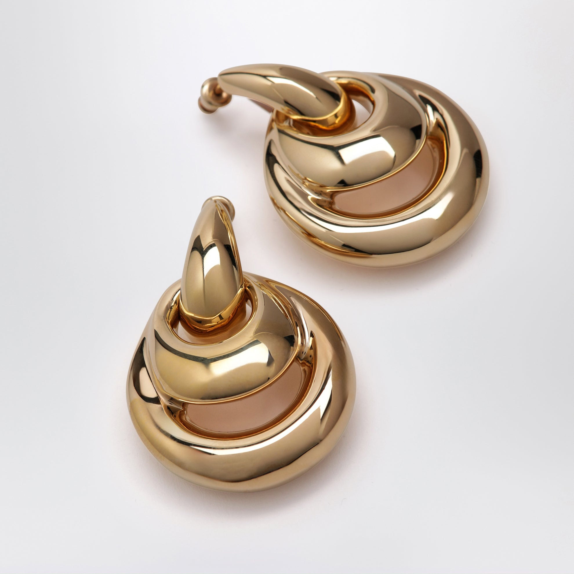 Goldfarbene Blow Up Drop Ohrringe