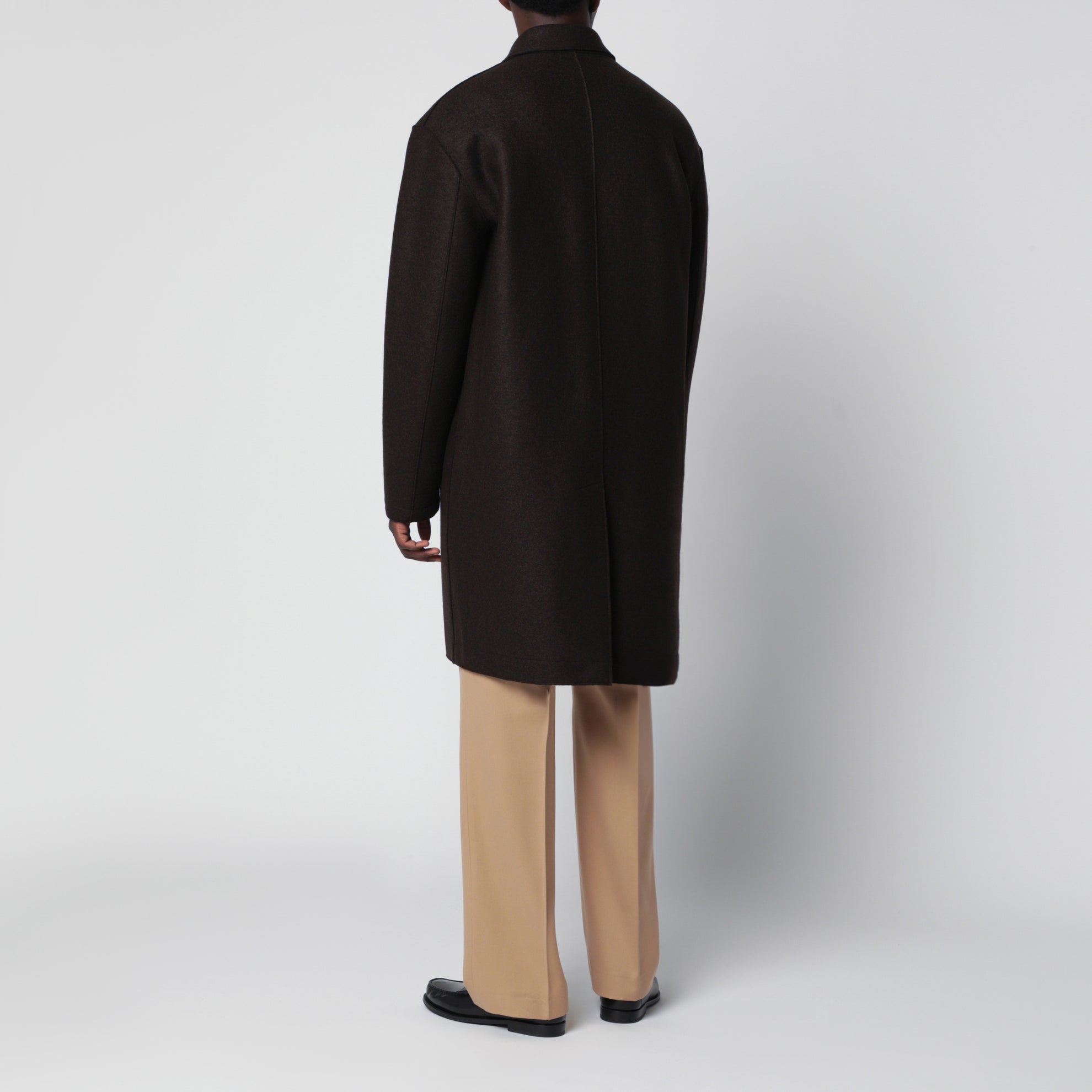 Cappotto marrone scuro in lana