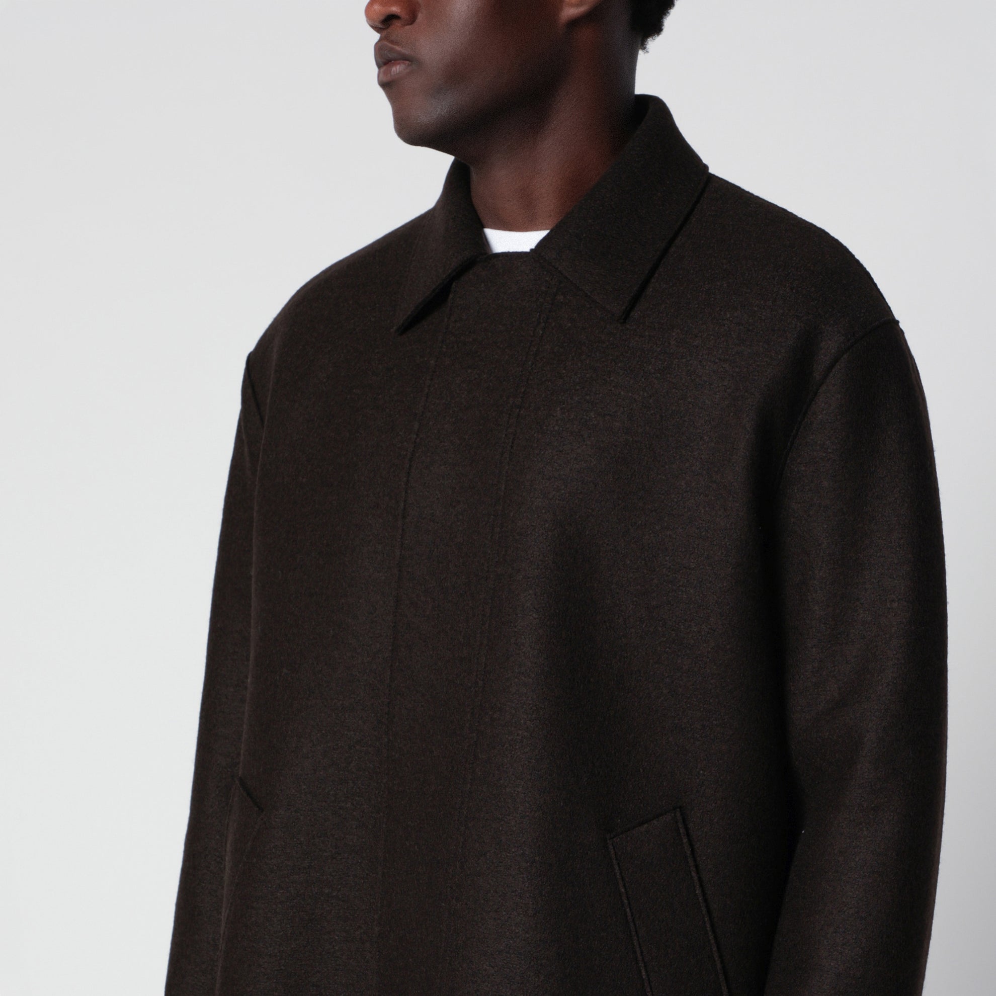 Cappotto marrone scuro in lana