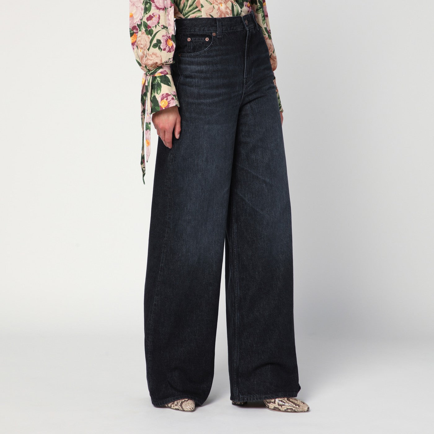 Jeans ampio nero slavato