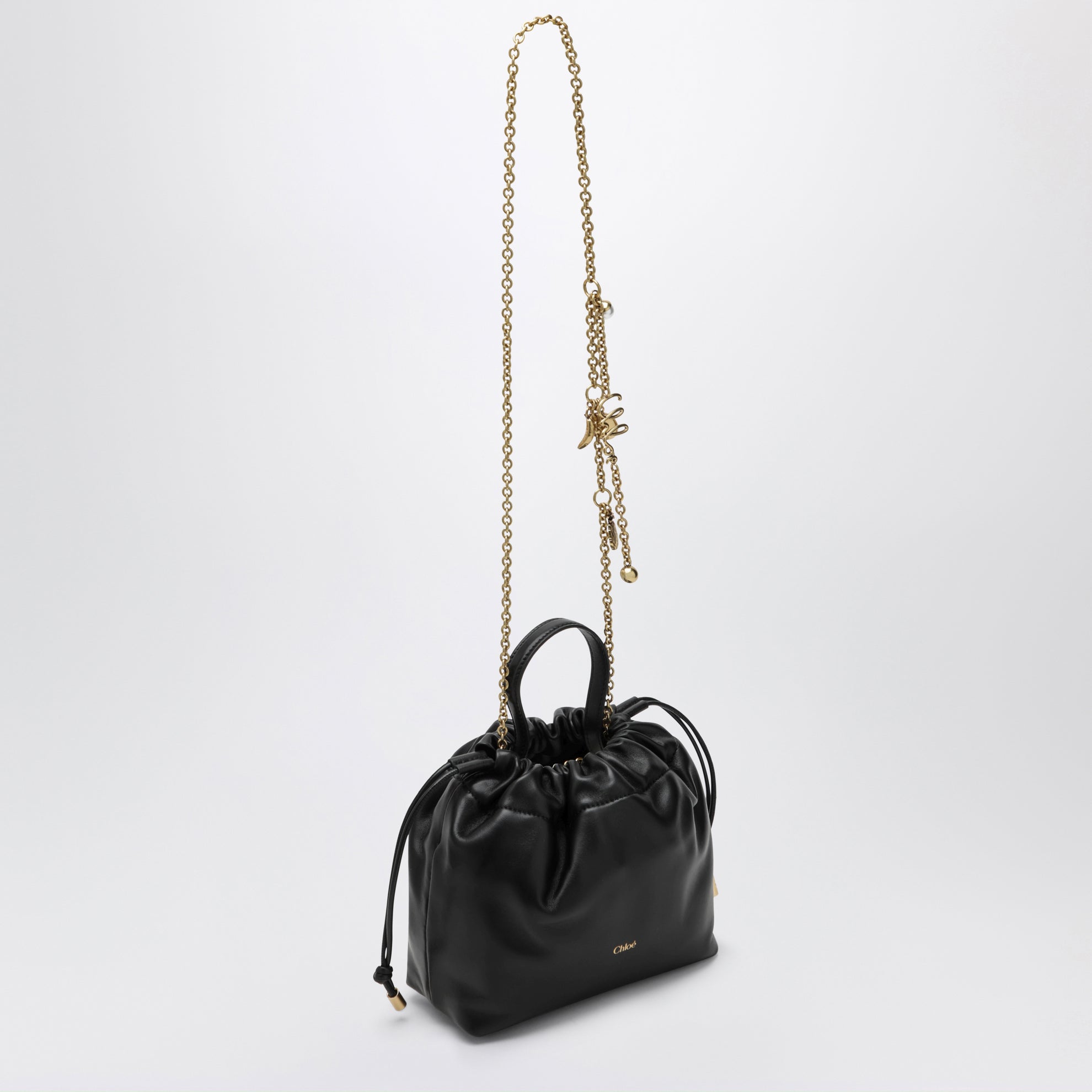 Borsa a spalla piccola Icons con catena in pelle nera