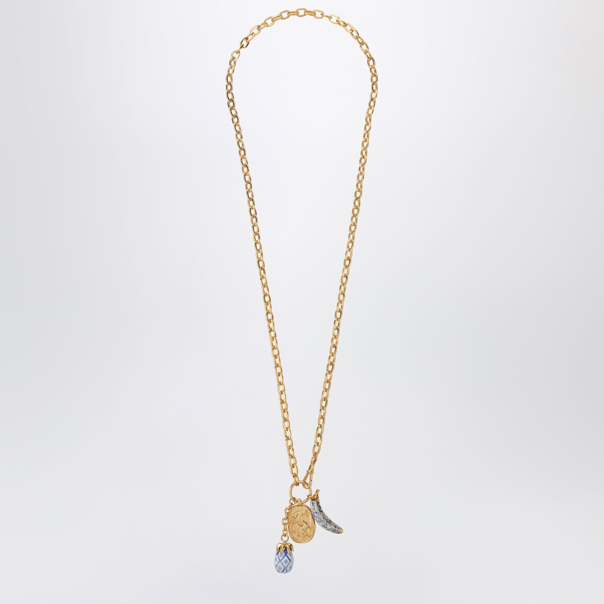 Collier en laiton finition dorée avec charms