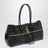 Paddington Sling große schwarze Lammledertasche