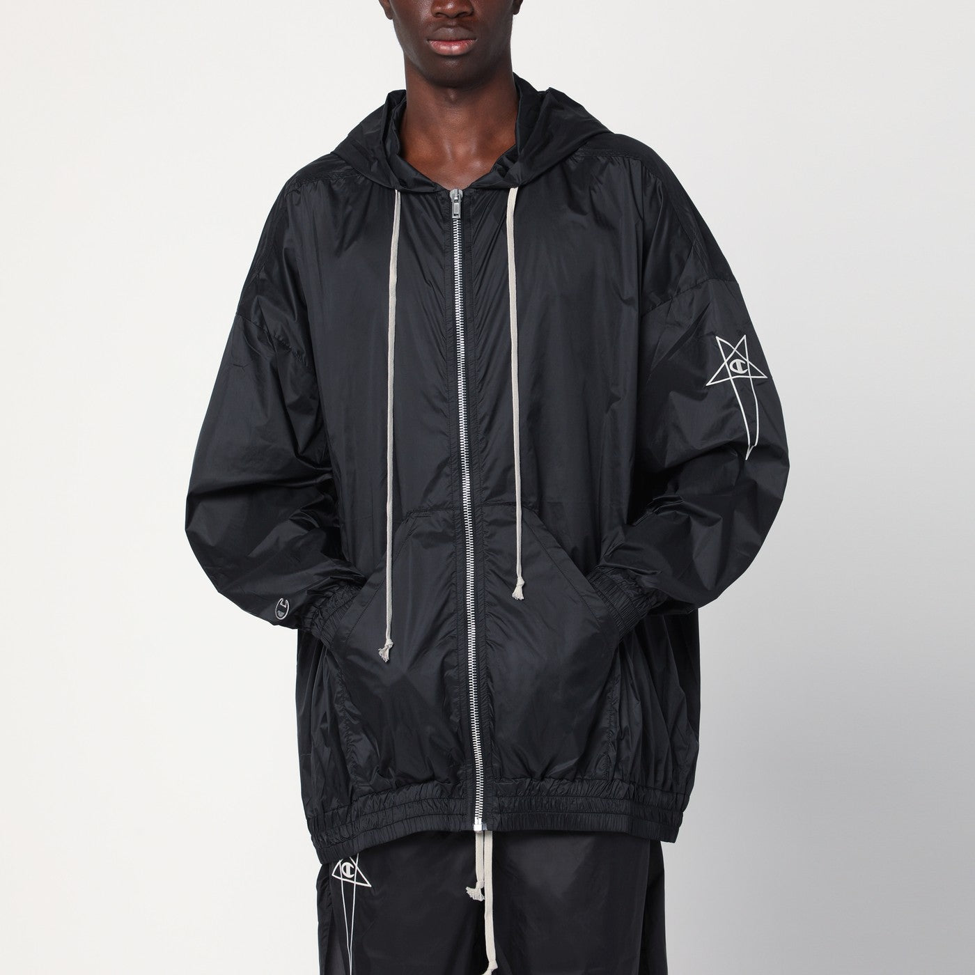 Lightweight black zip jacket in nylon