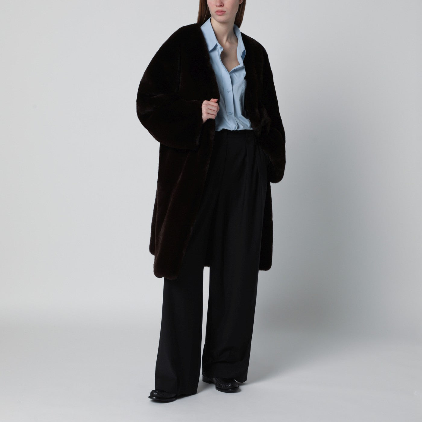 Cappotto marrone in pelliccia sintetica