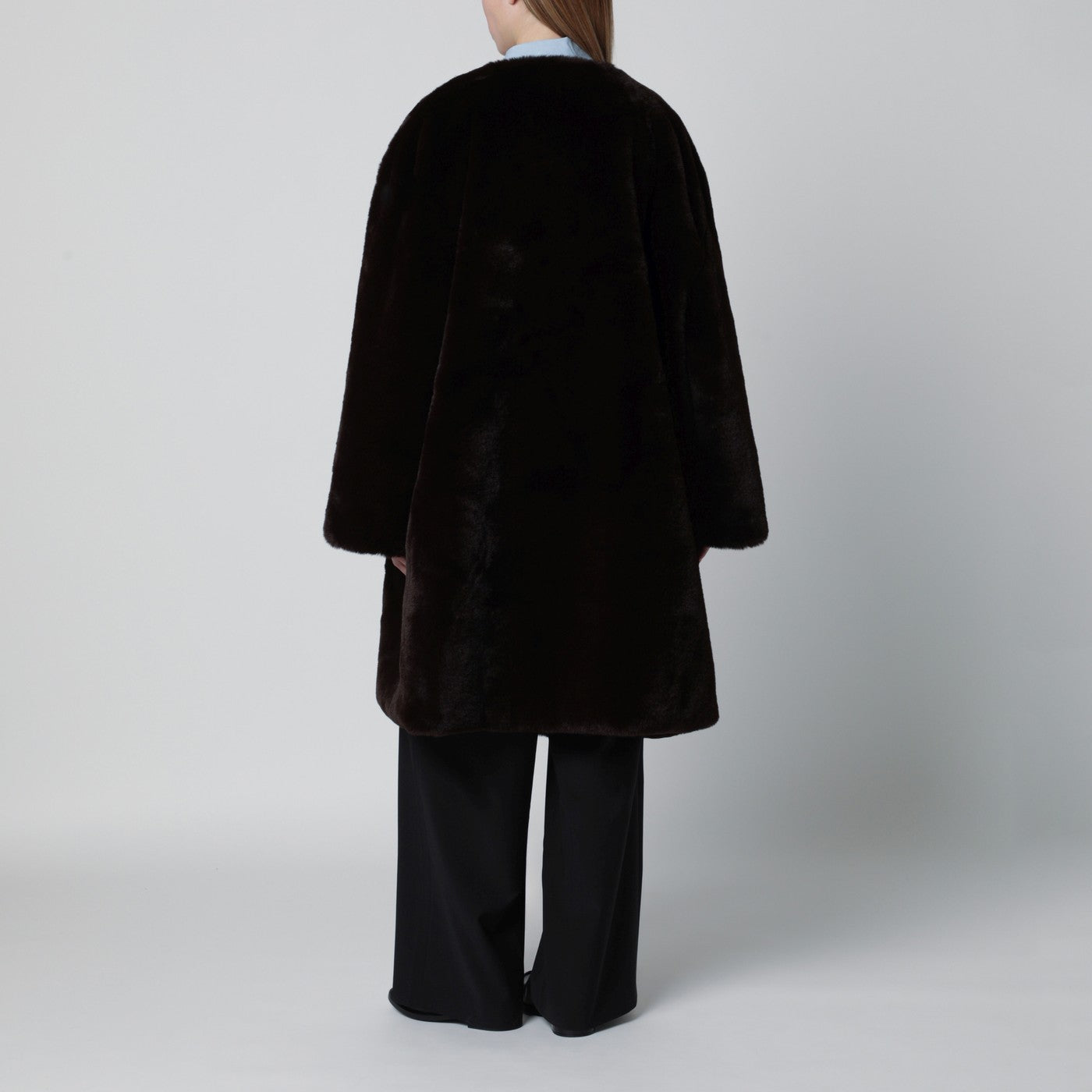 Cappotto marrone in pelliccia sintetica