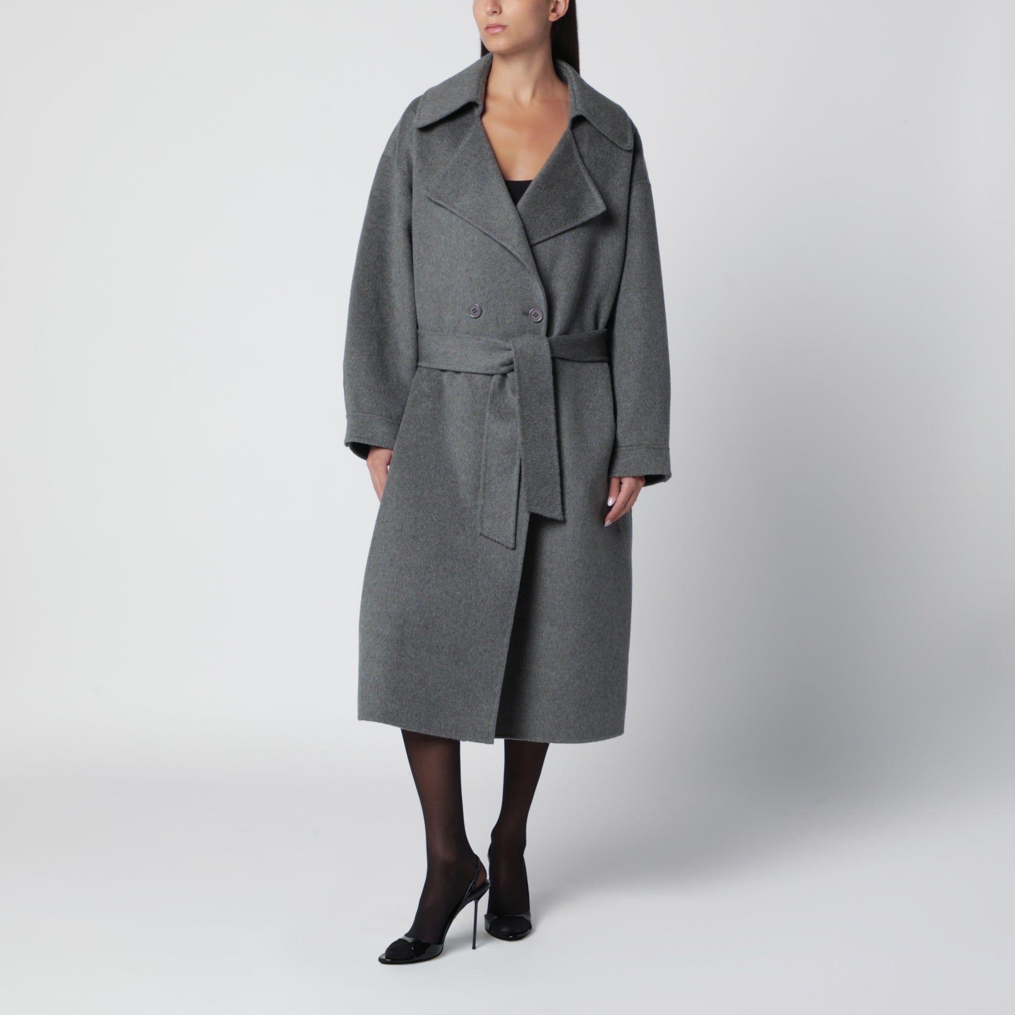 Double-breasted coat with belt in grey