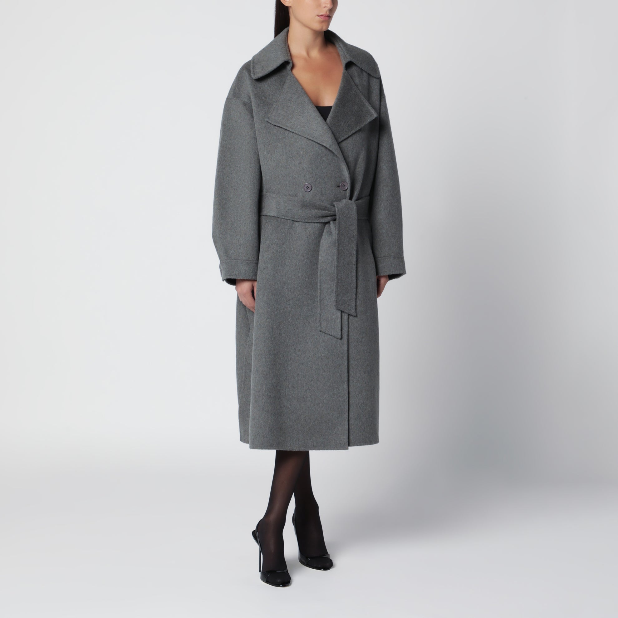 Double-breasted coat with belt in grey