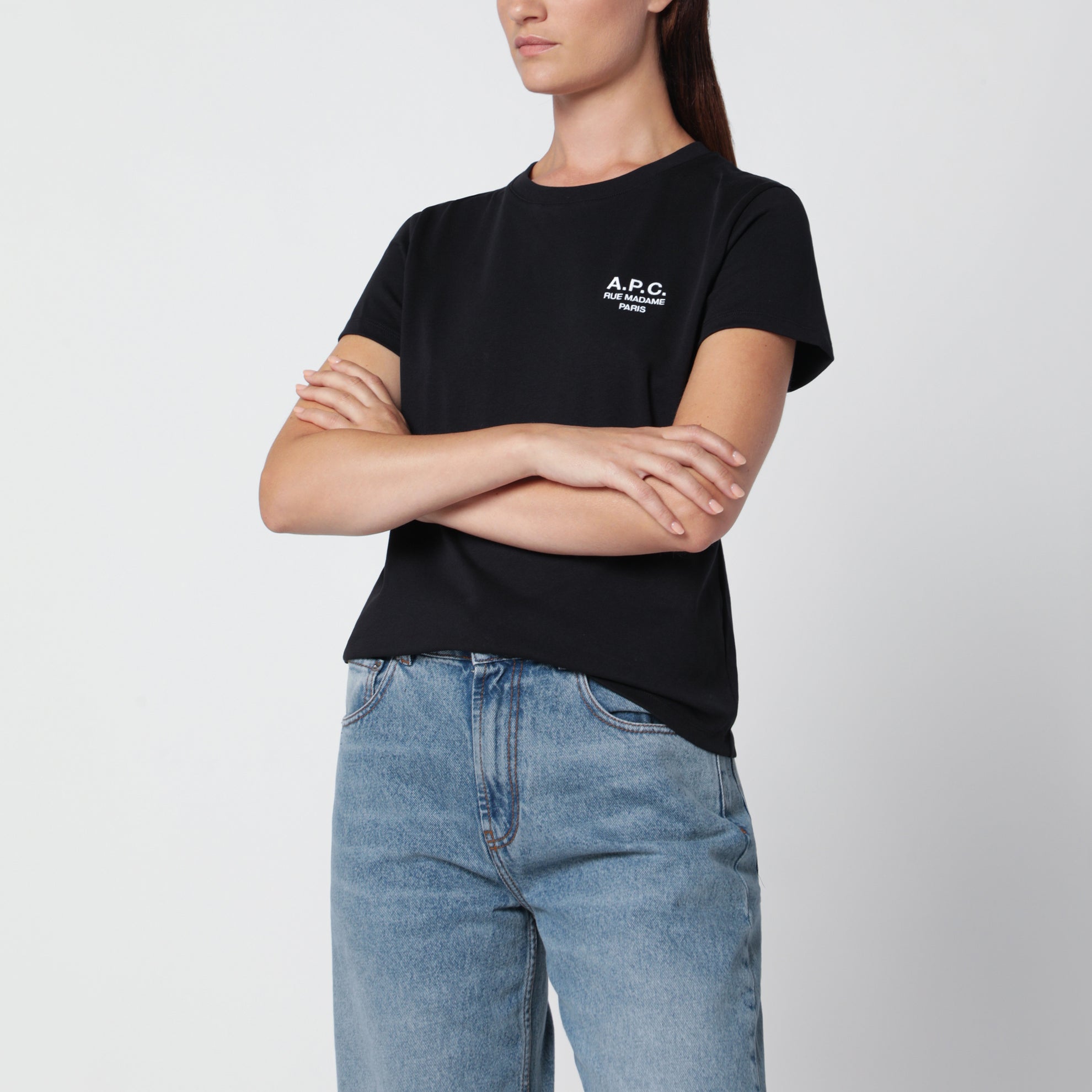 T-shirt nera in cotone con ricamo
