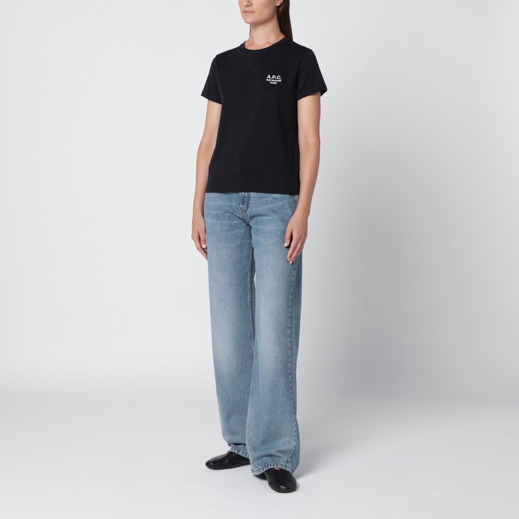 T-shirt nera in cotone con ricamo