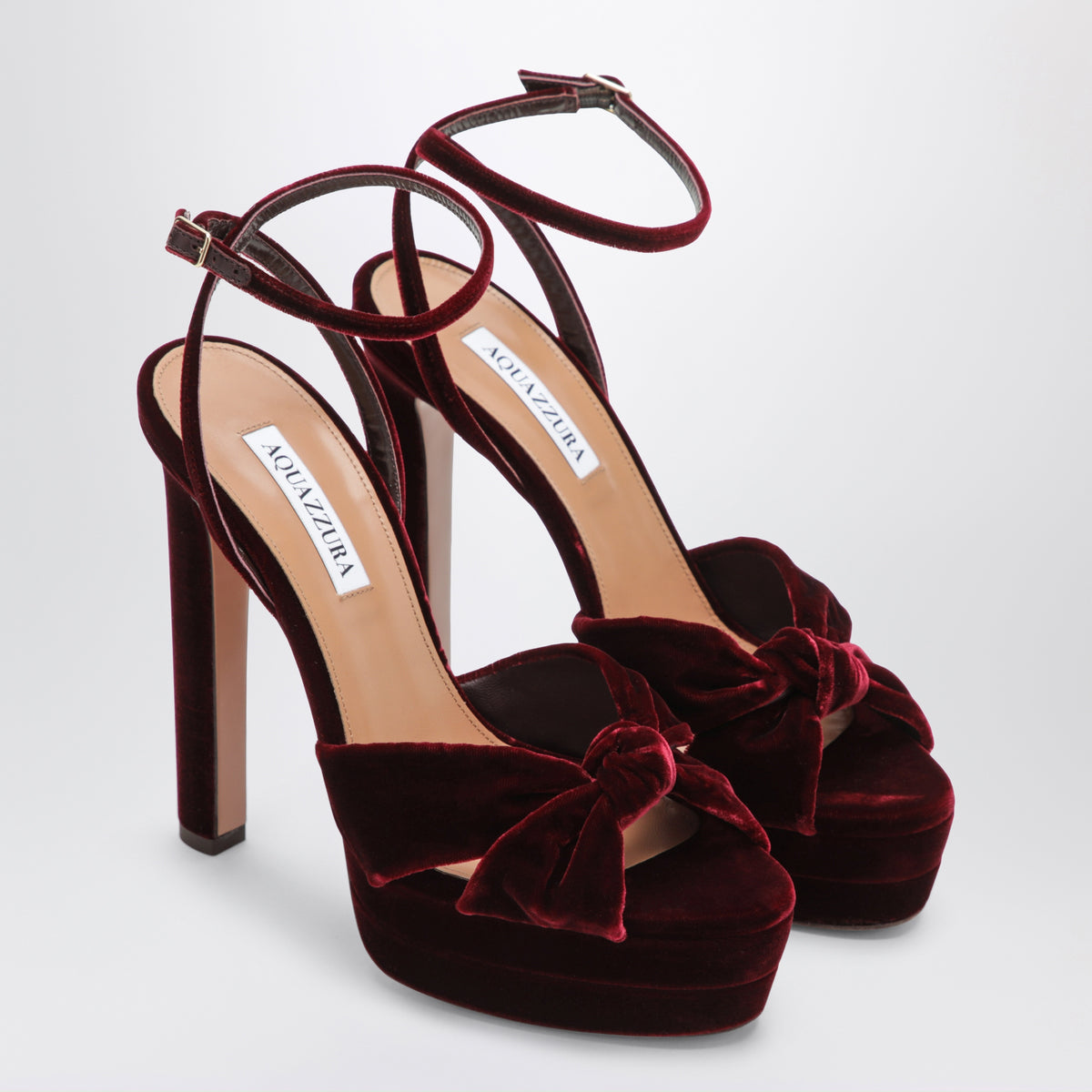Bordeauxrote Cupid Plateausandalen aus Samt