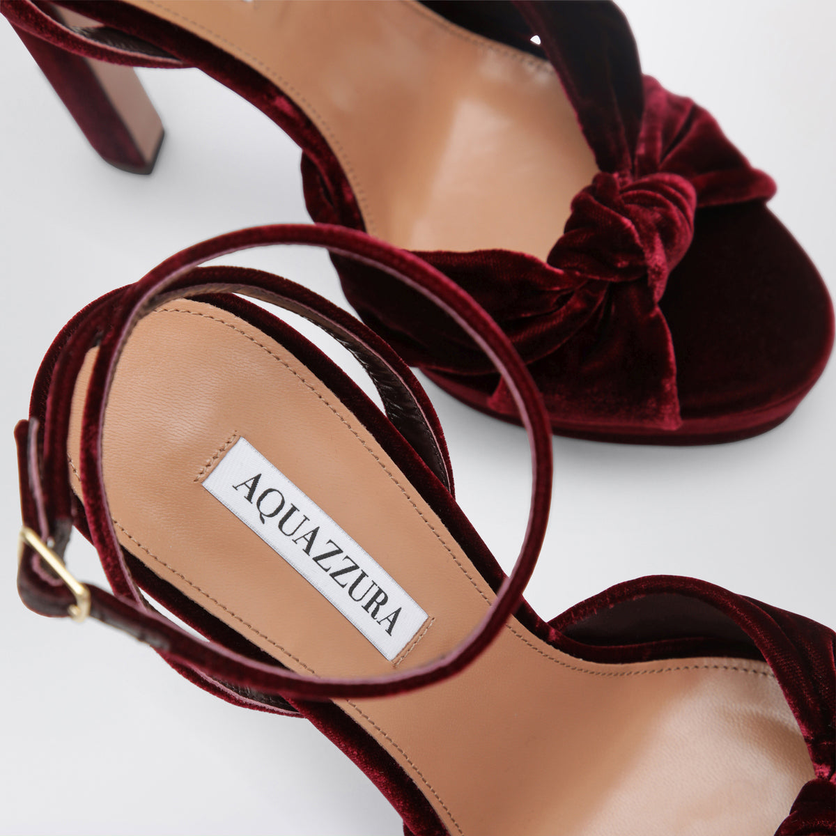 Bordeauxrote Cupid Plateausandalen aus Samt