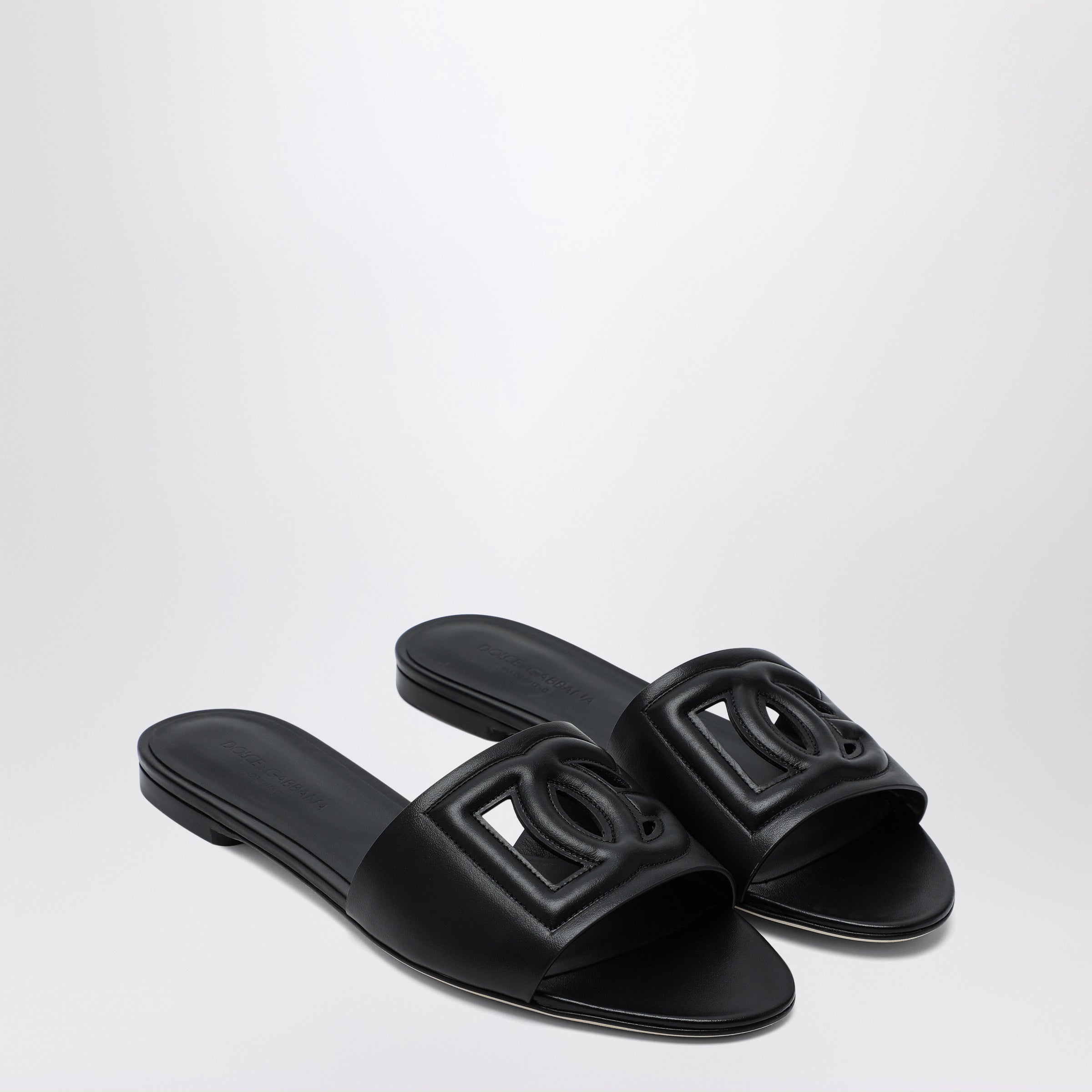 Dolce&Gabbana Black leather slides with DG logo | TheDoubleF