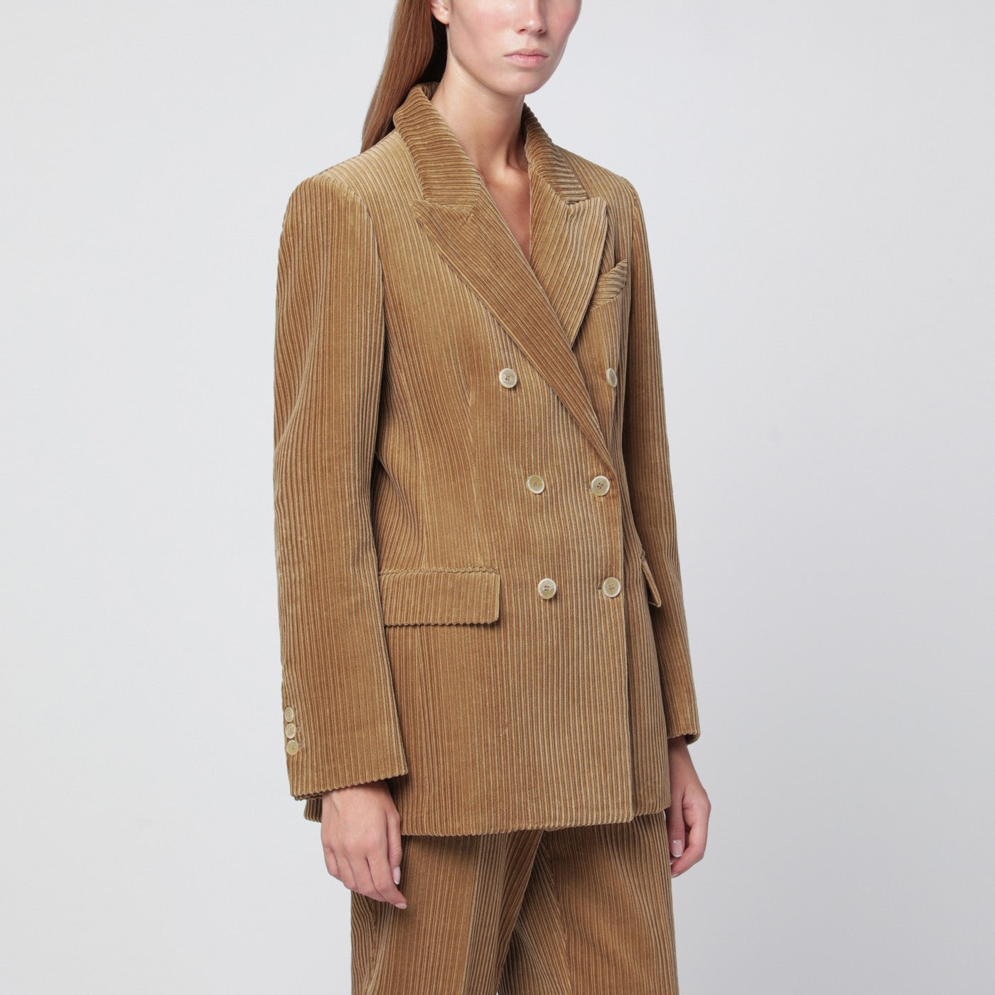 Kamelbraune Jacke aus Rippstrick