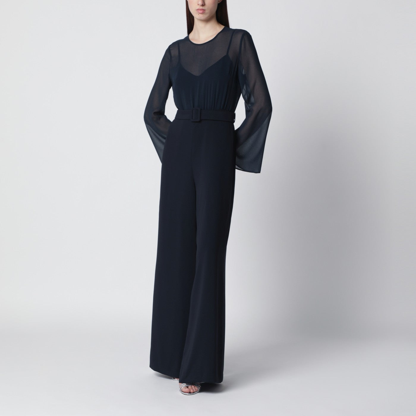 Blauer Jumpsuit mit Gürtel