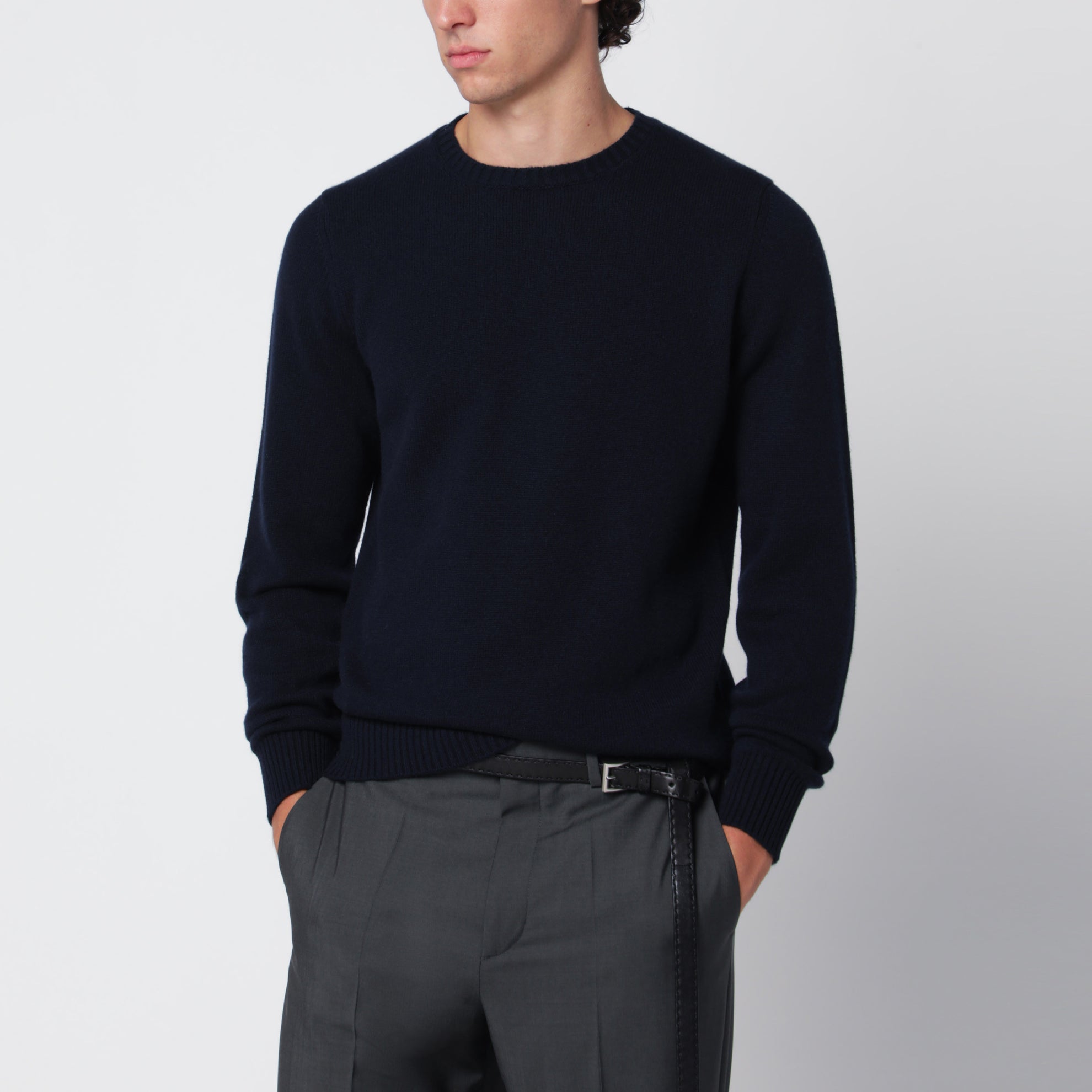 Pull à col rond bleu navy en cachemire