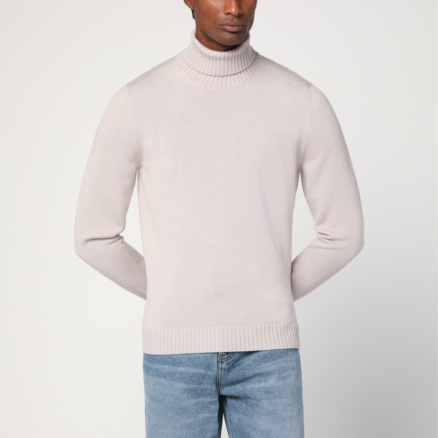Greige Rollkragenpullover aus Wolle