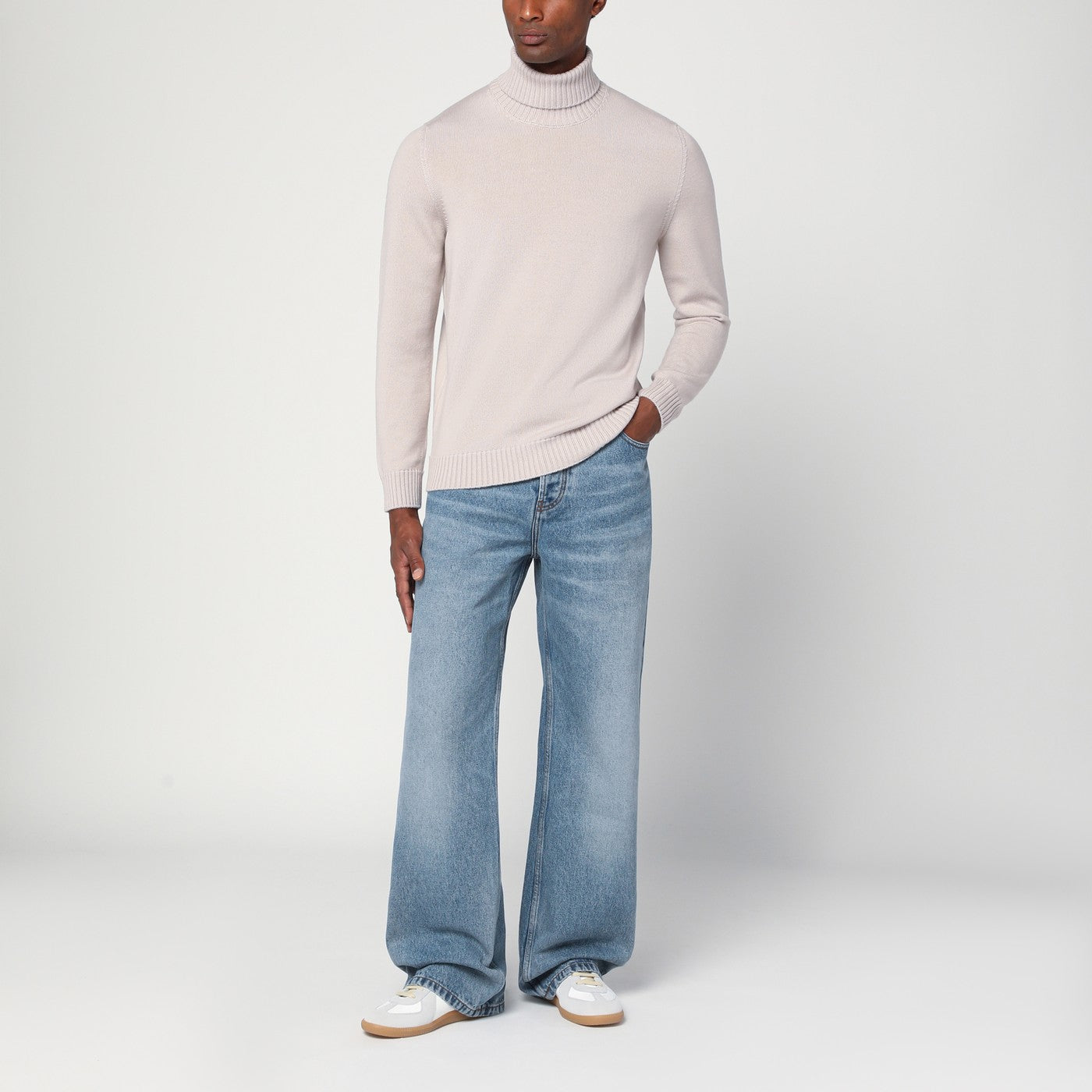 Greige Rollkragenpullover aus Wolle