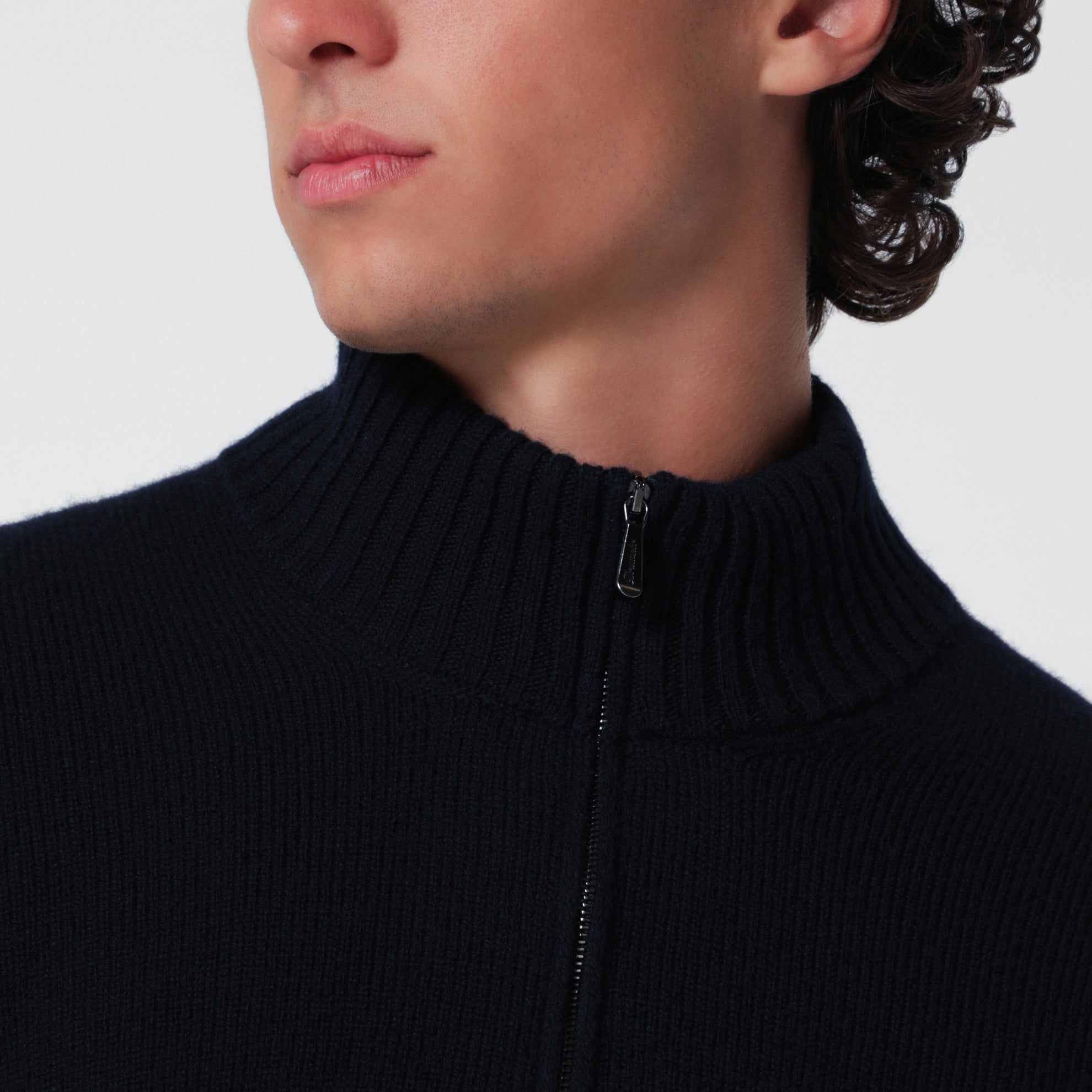 Pull demi-zippé bleu marine en laine