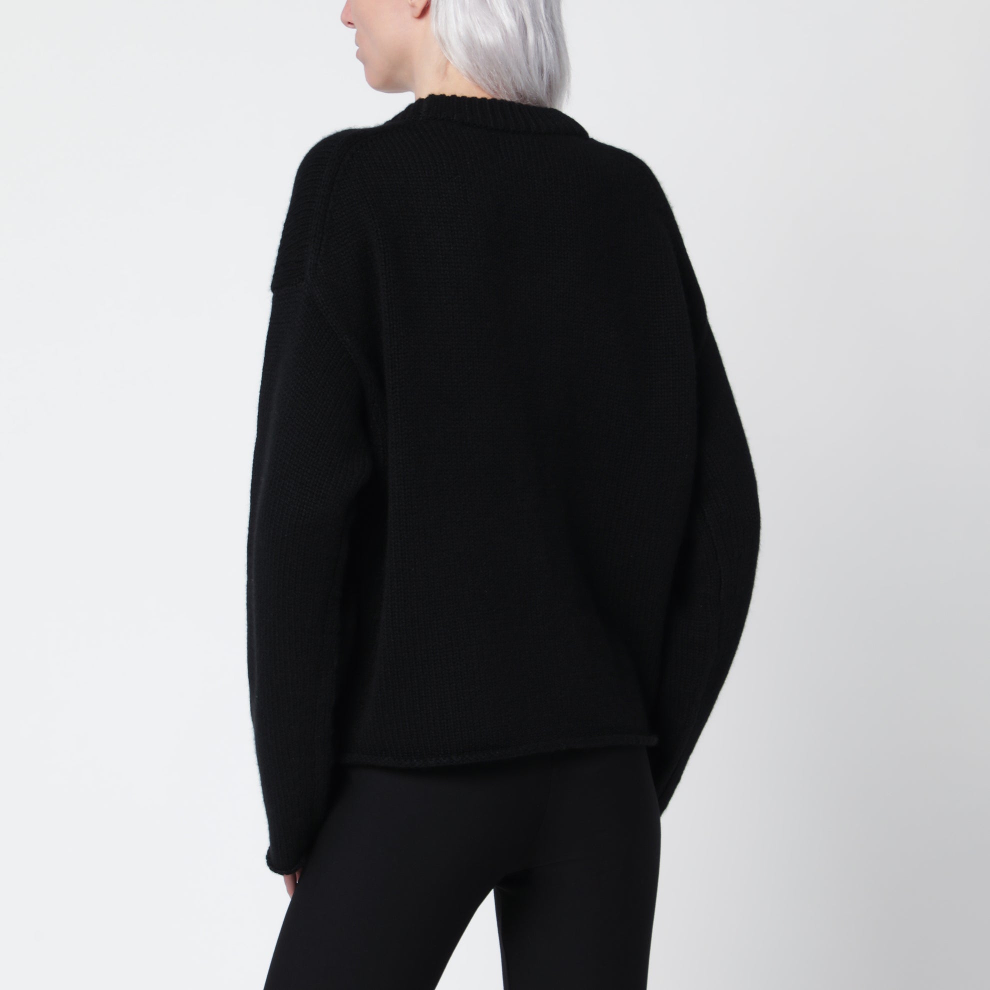 Maglione nero in cashmere