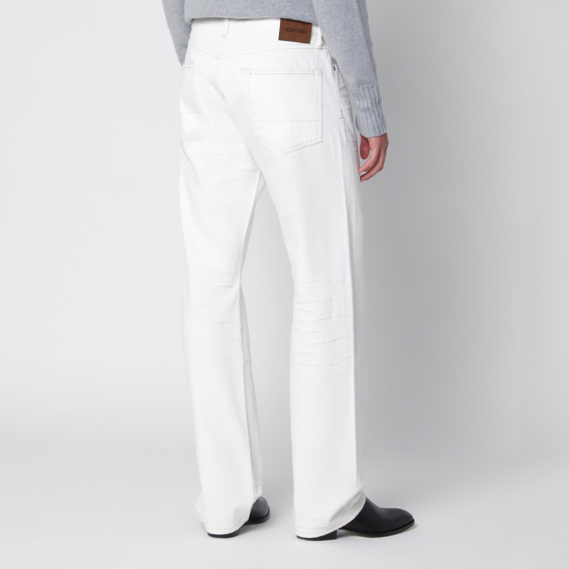 Jeans bianco con dettagli effetto biker